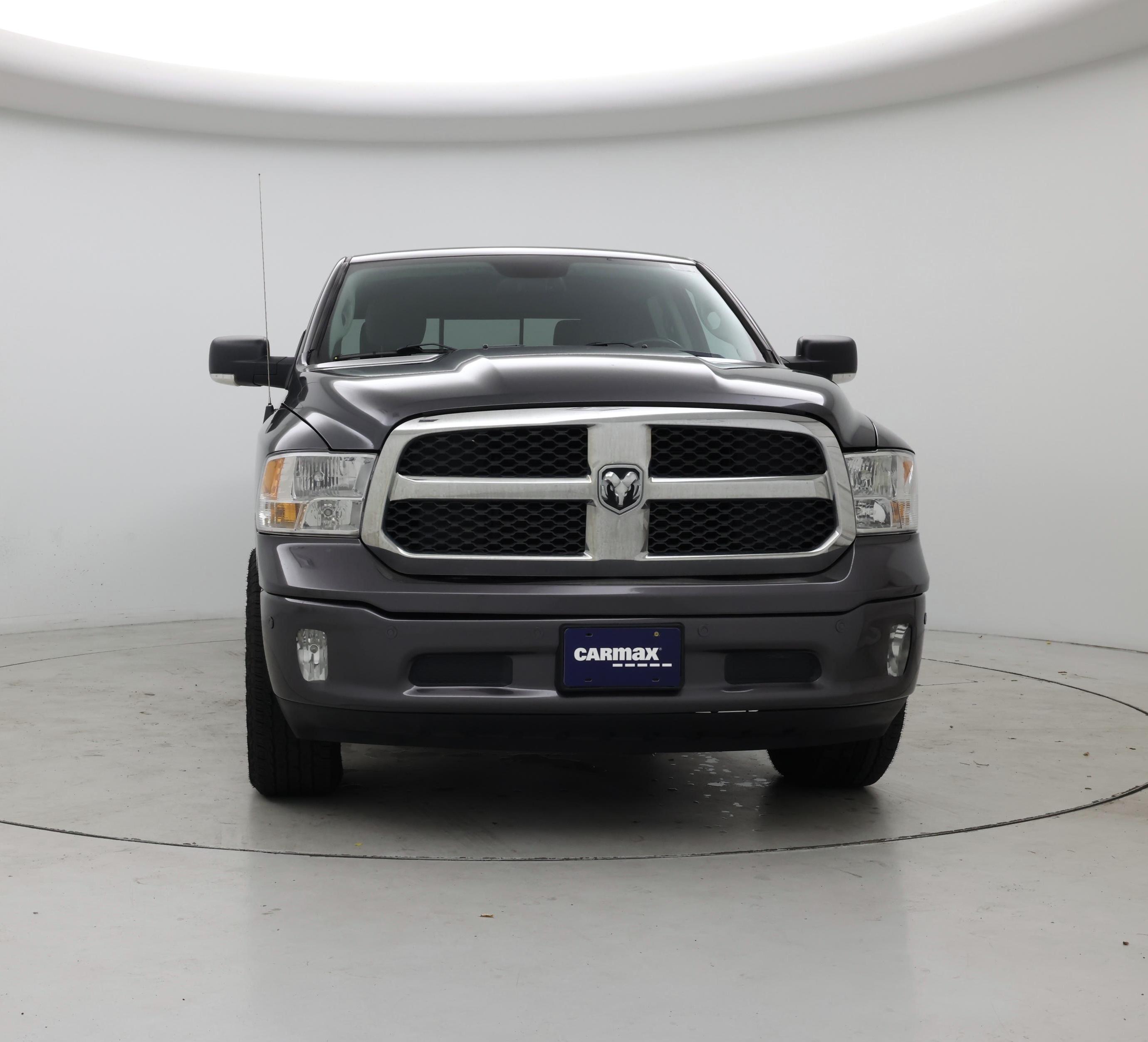 Thumbnail: 2019 RAM 1500 Classic - 5