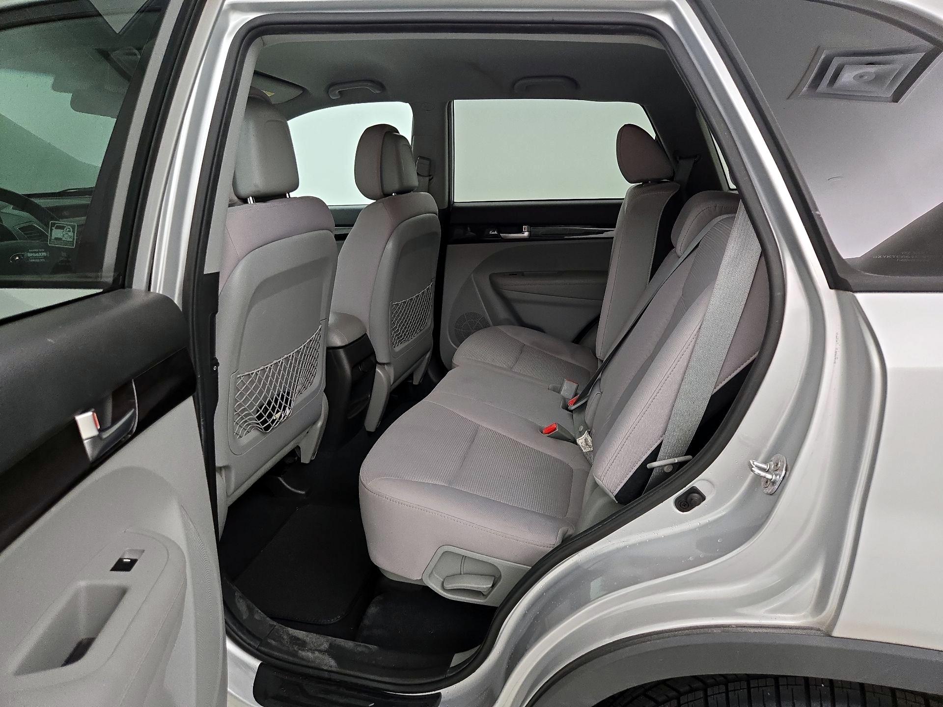 Thumbnail: 2014 Kia Sorento - 18