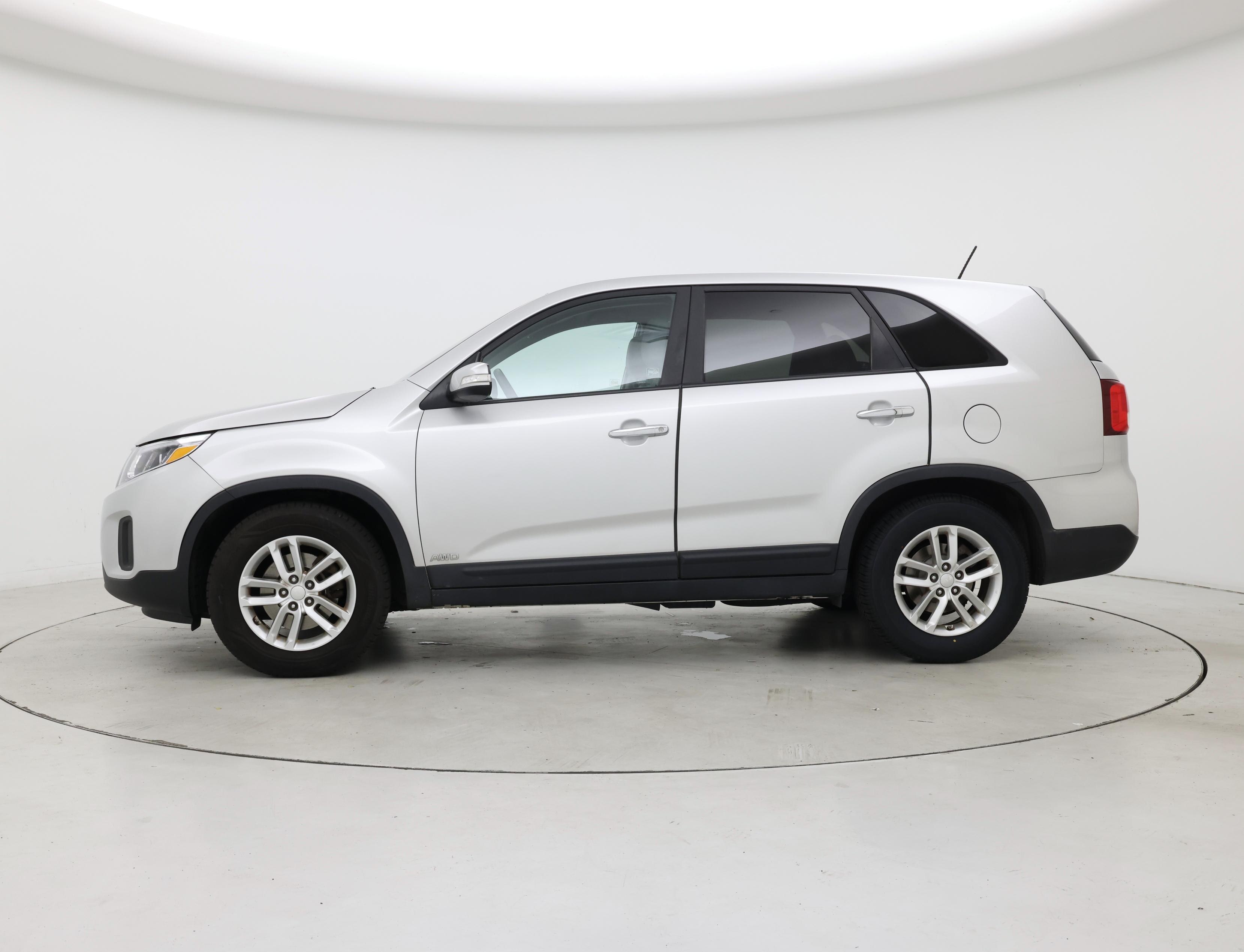 Thumbnail: 2014 Kia Sorento - 3