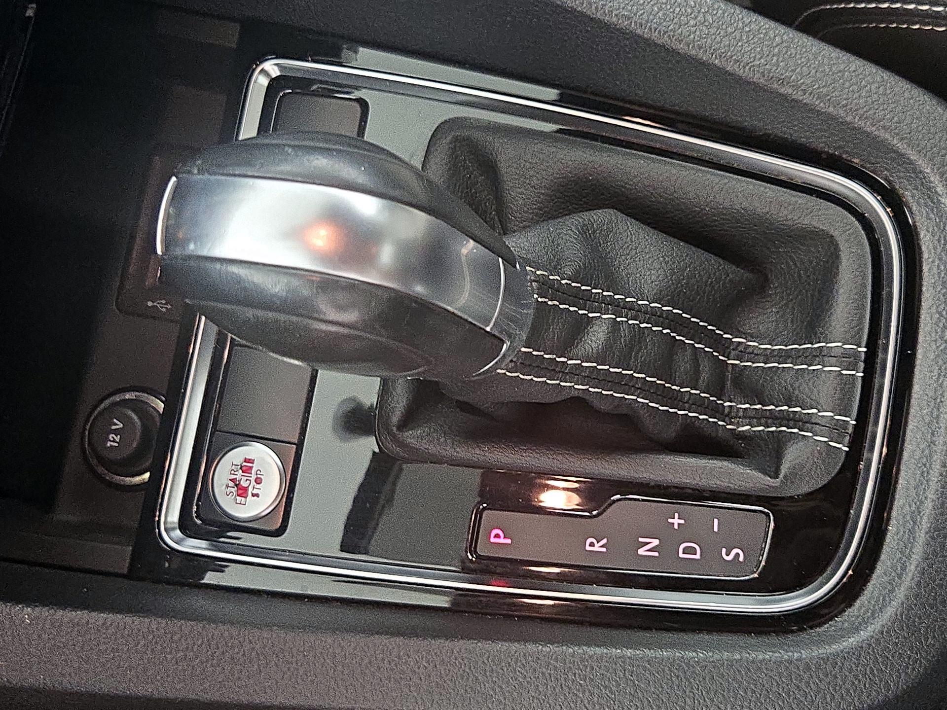 Thumbnail: 2016 Volkswagen Jetta - 18