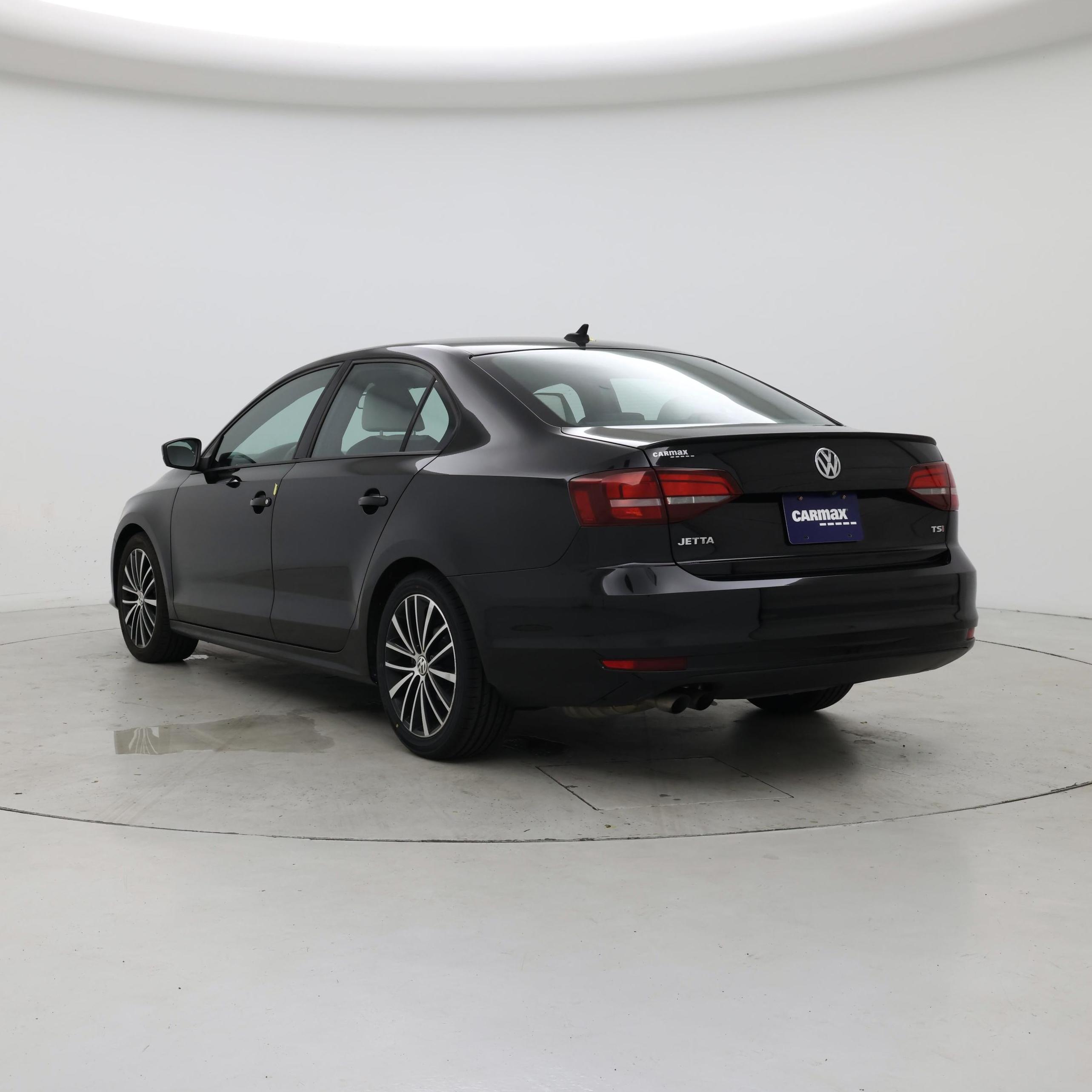Thumbnail: 2016 Volkswagen Jetta - 2