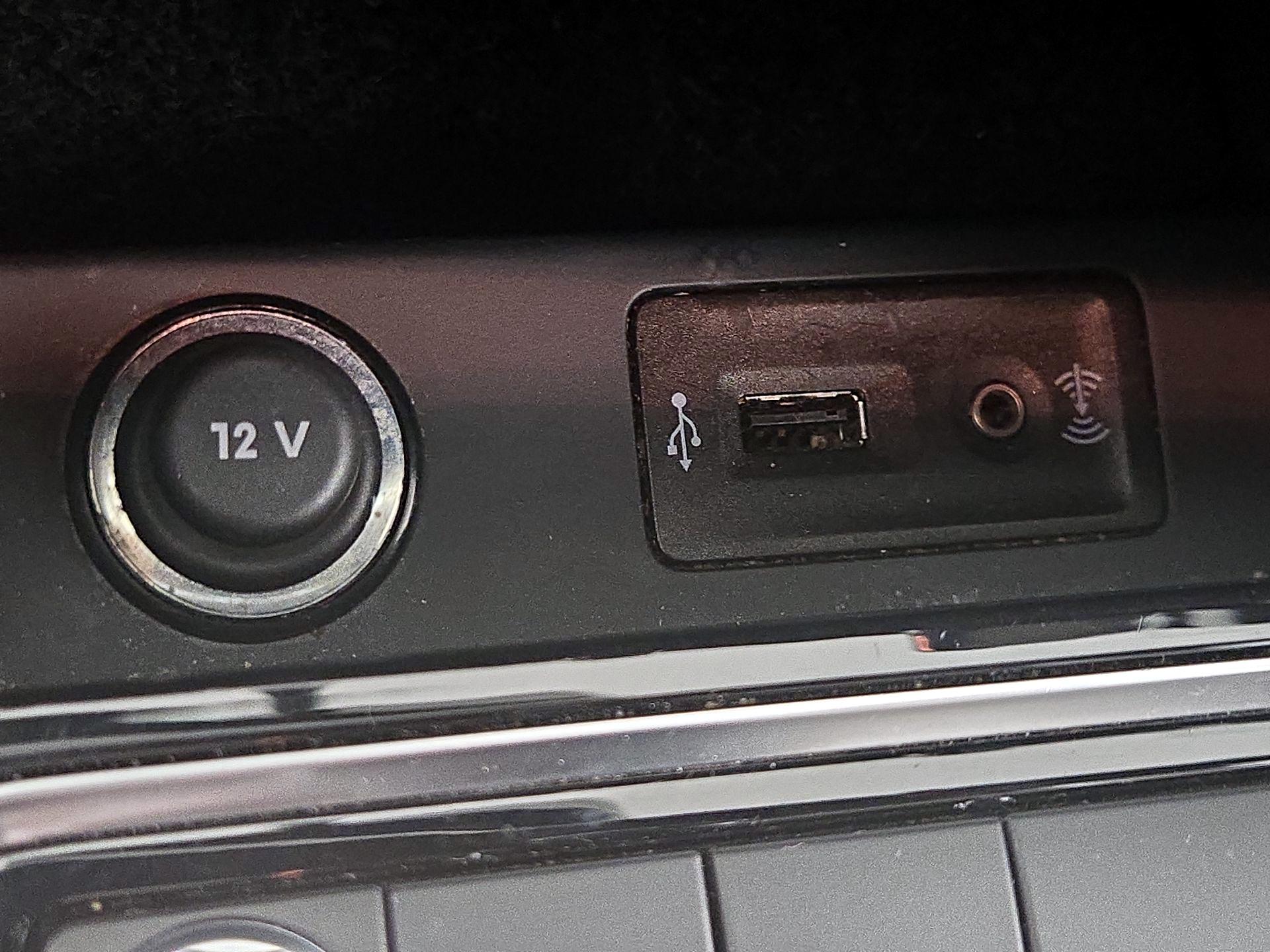 Thumbnail: 2016 Volkswagen Jetta - 19
