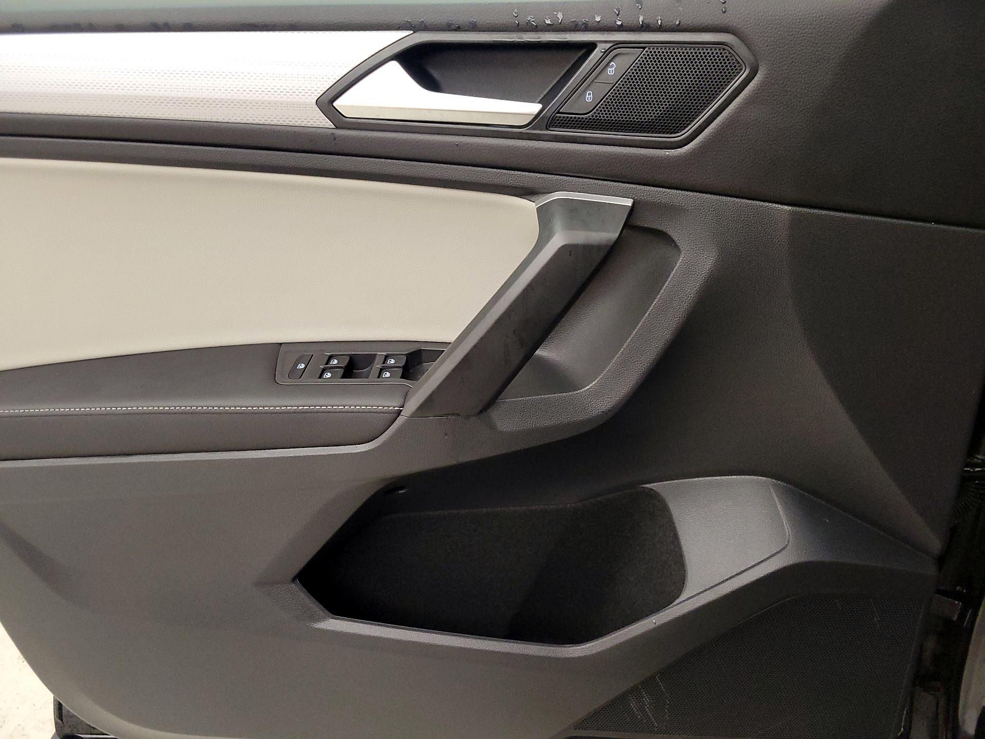 Thumbnail: 2024 Volkswagen Tiguan - 12