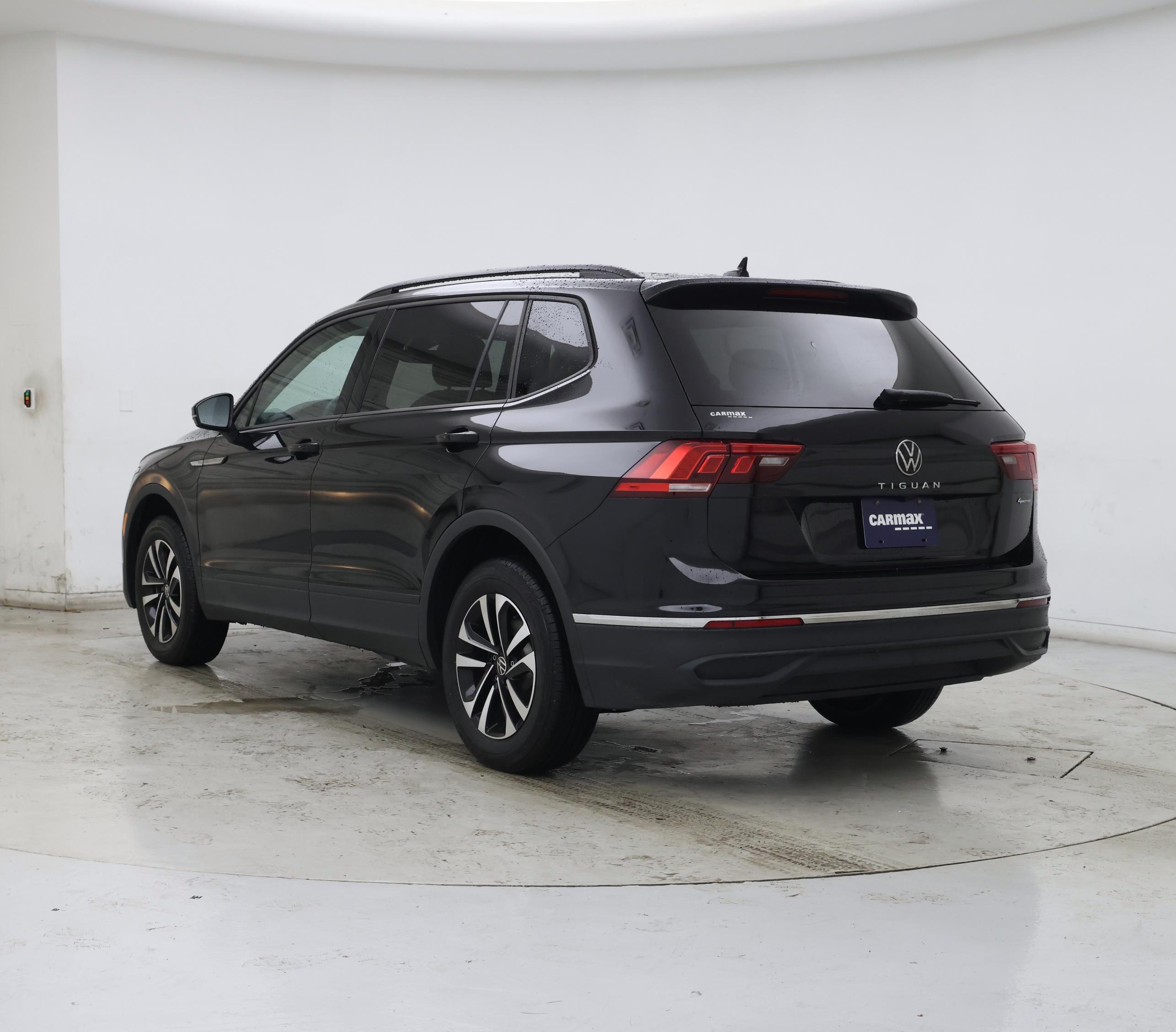 Thumbnail: 2024 Volkswagen Tiguan - 2