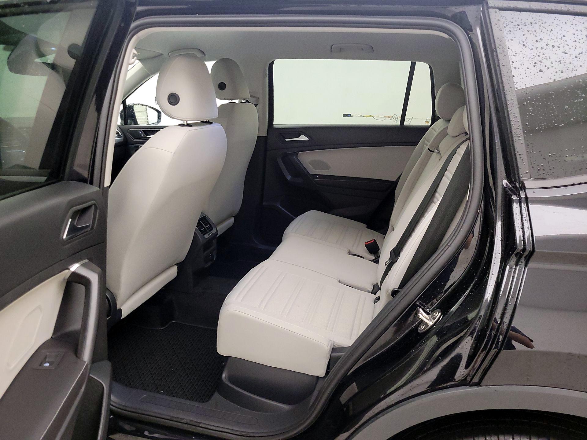 Thumbnail: 2024 Volkswagen Tiguan - 19