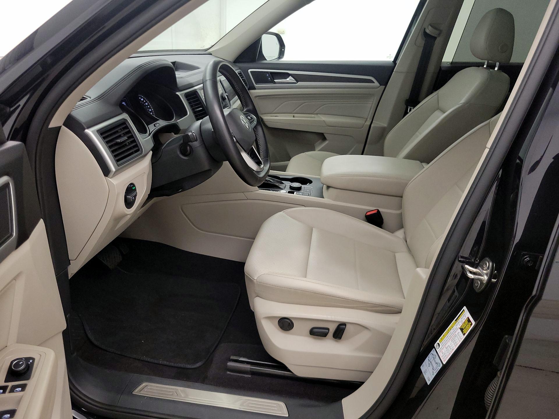 Thumbnail: 2021 Volkswagen Atlas - 11