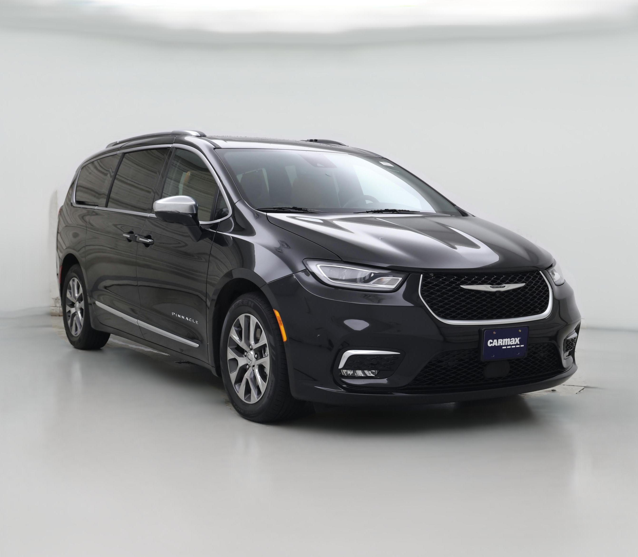 Thumbnail: 2023 Chrysler Pacifica - 1