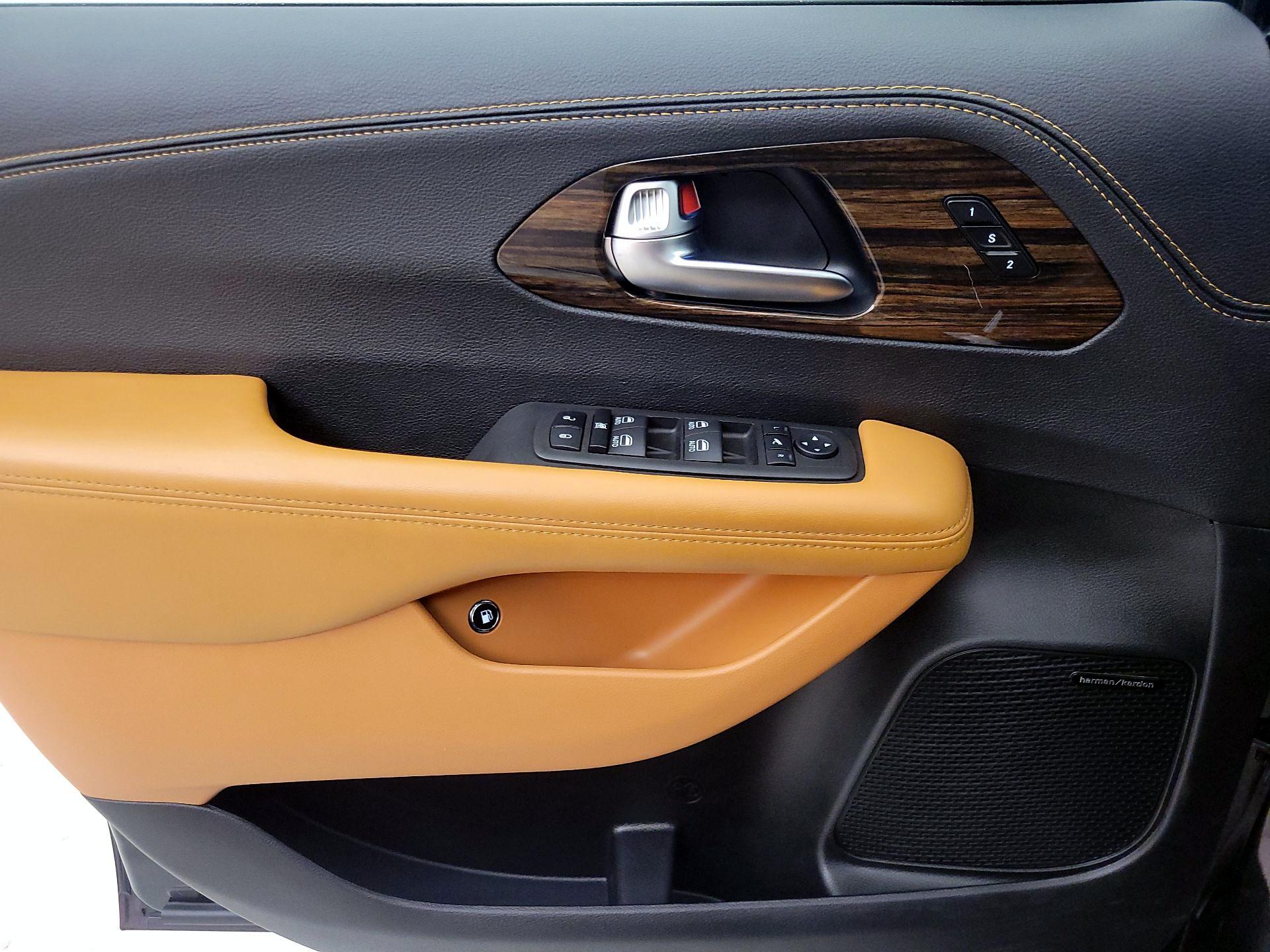 Thumbnail: 2023 Chrysler Pacifica - 12