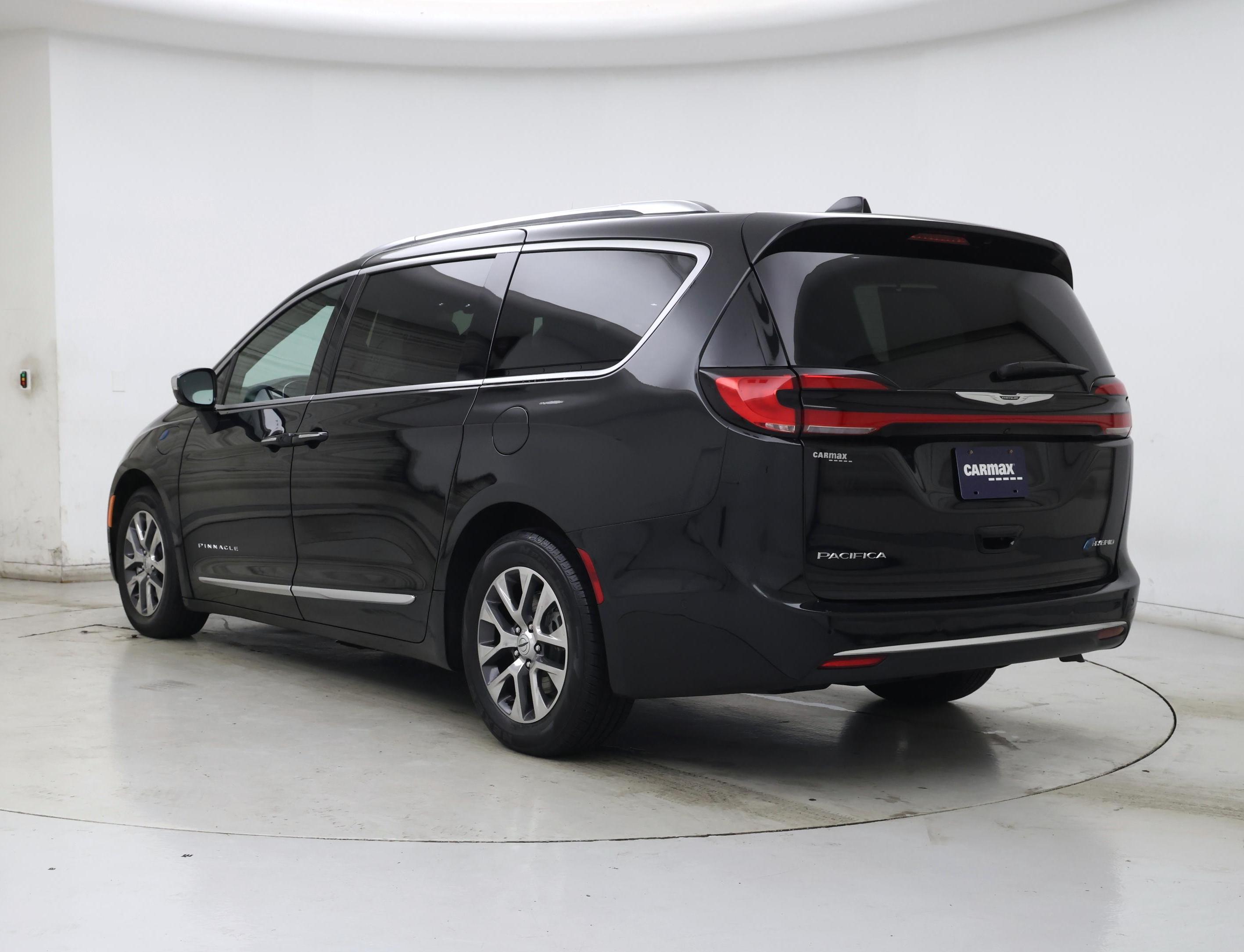 Thumbnail: 2023 Chrysler Pacifica - 2