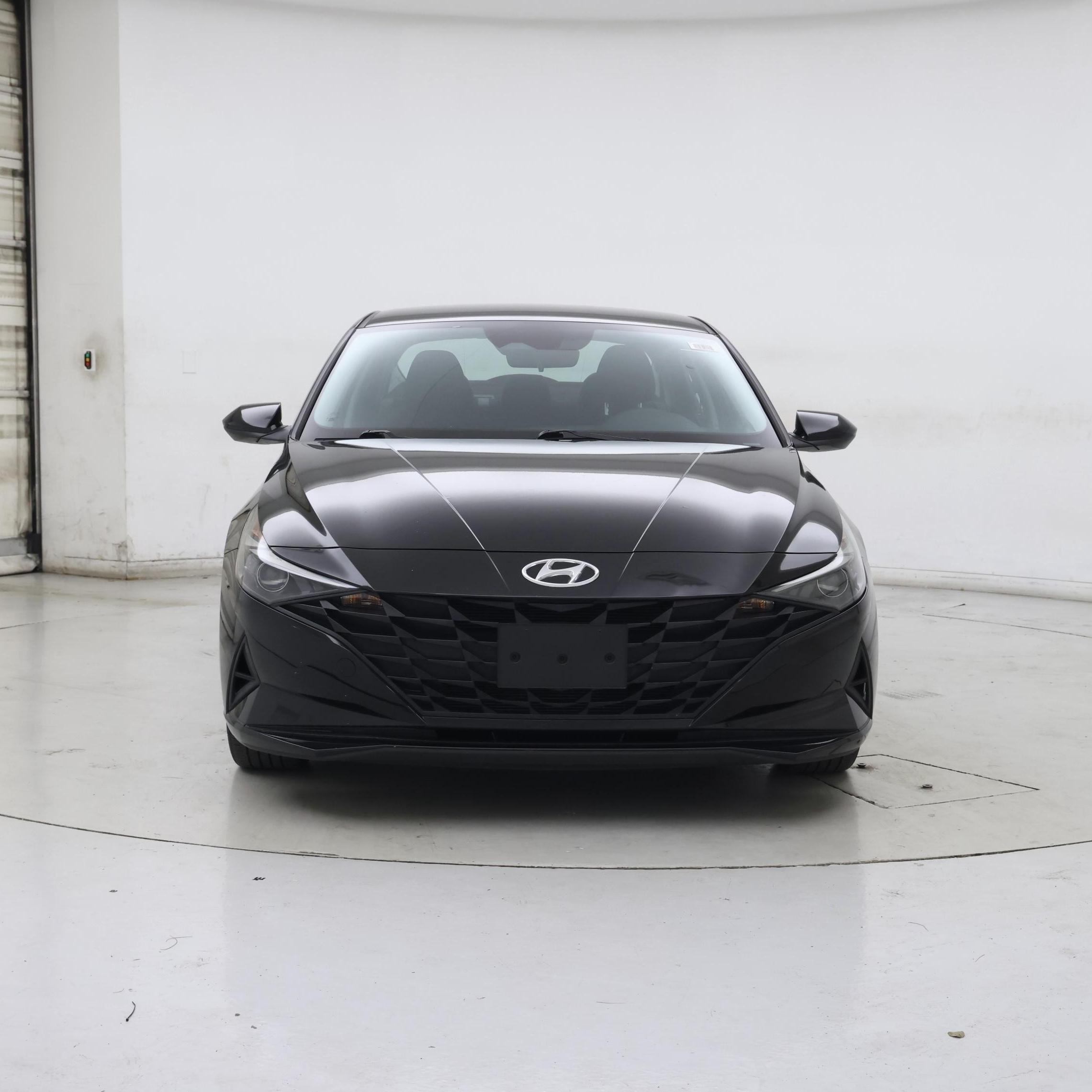 Thumbnail: 2021 Hyundai Elantra - 5