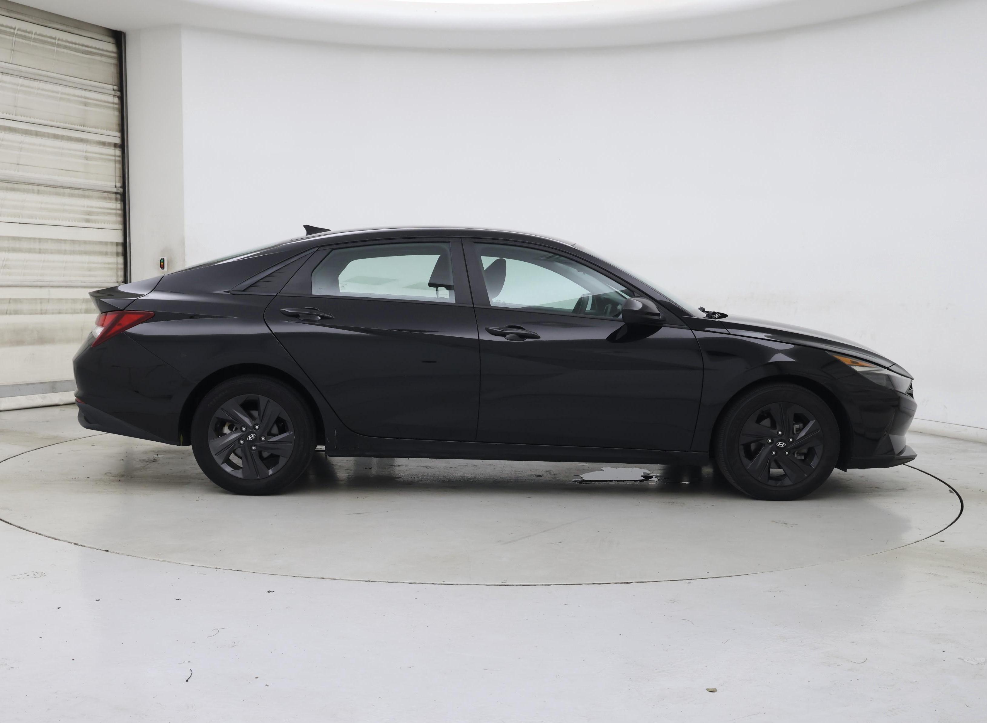 Thumbnail: 2021 Hyundai Elantra - 7