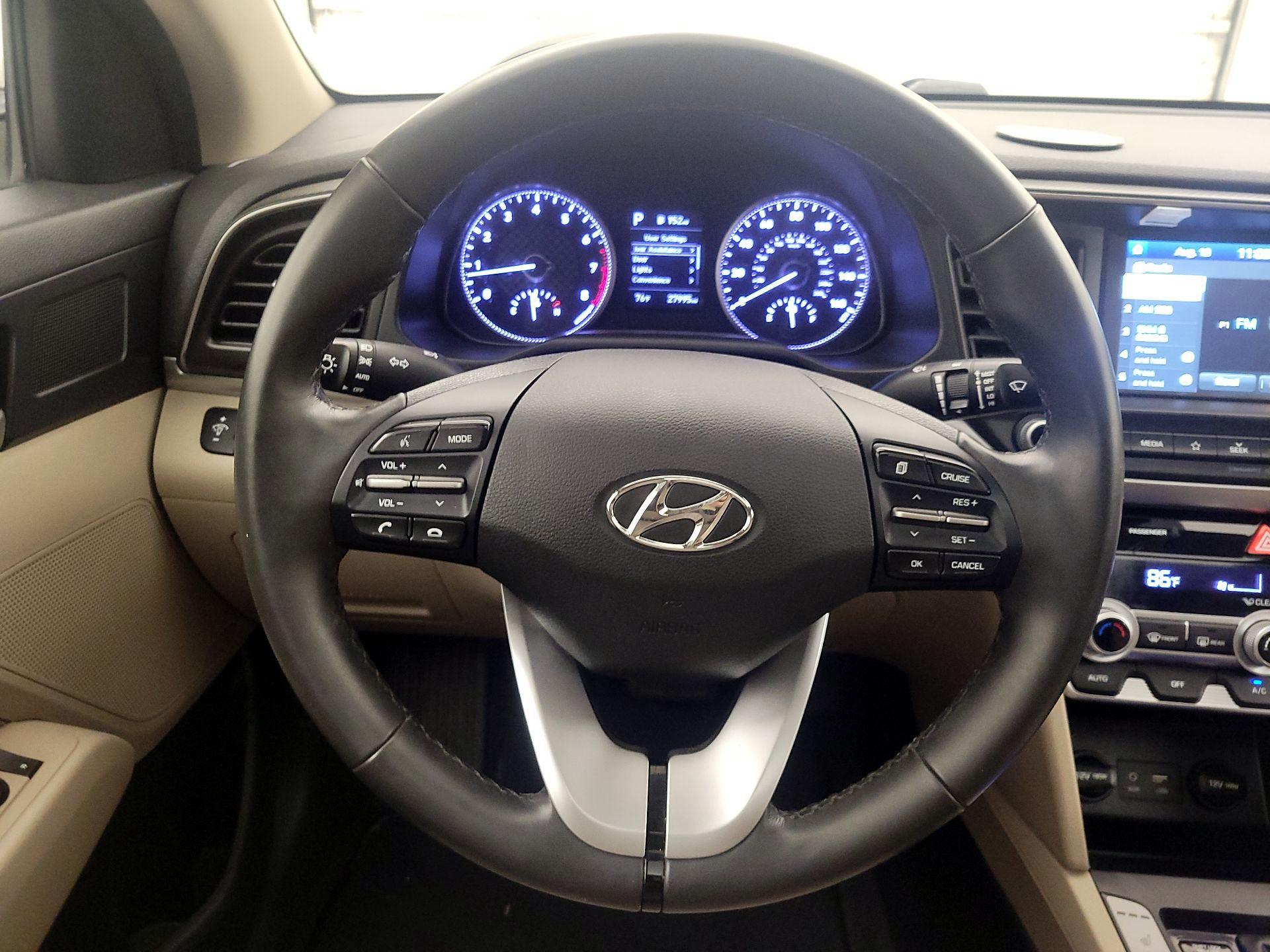 Thumbnail: 2020 Hyundai Elantra - 10