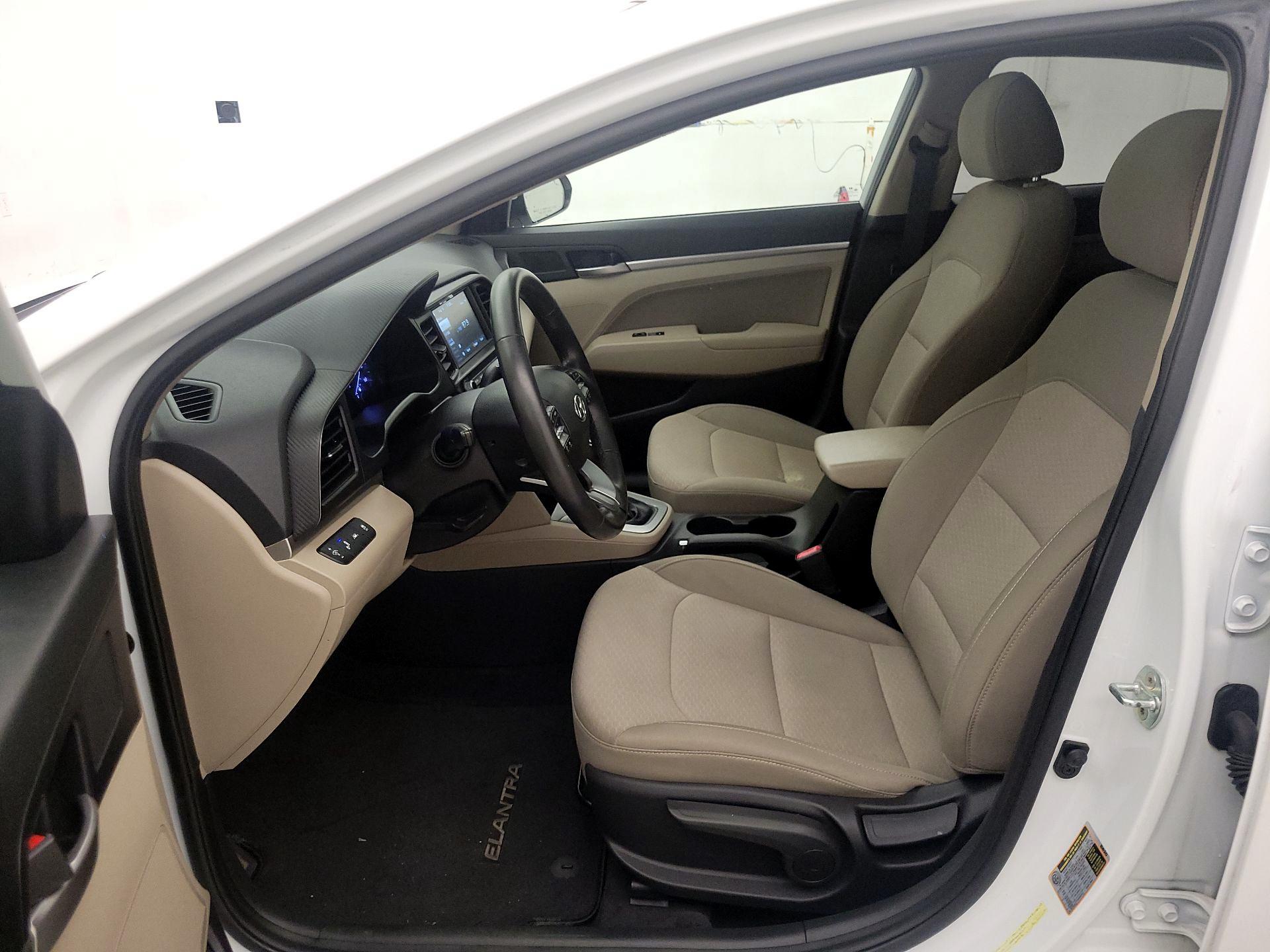 Thumbnail: 2020 Hyundai Elantra - 11