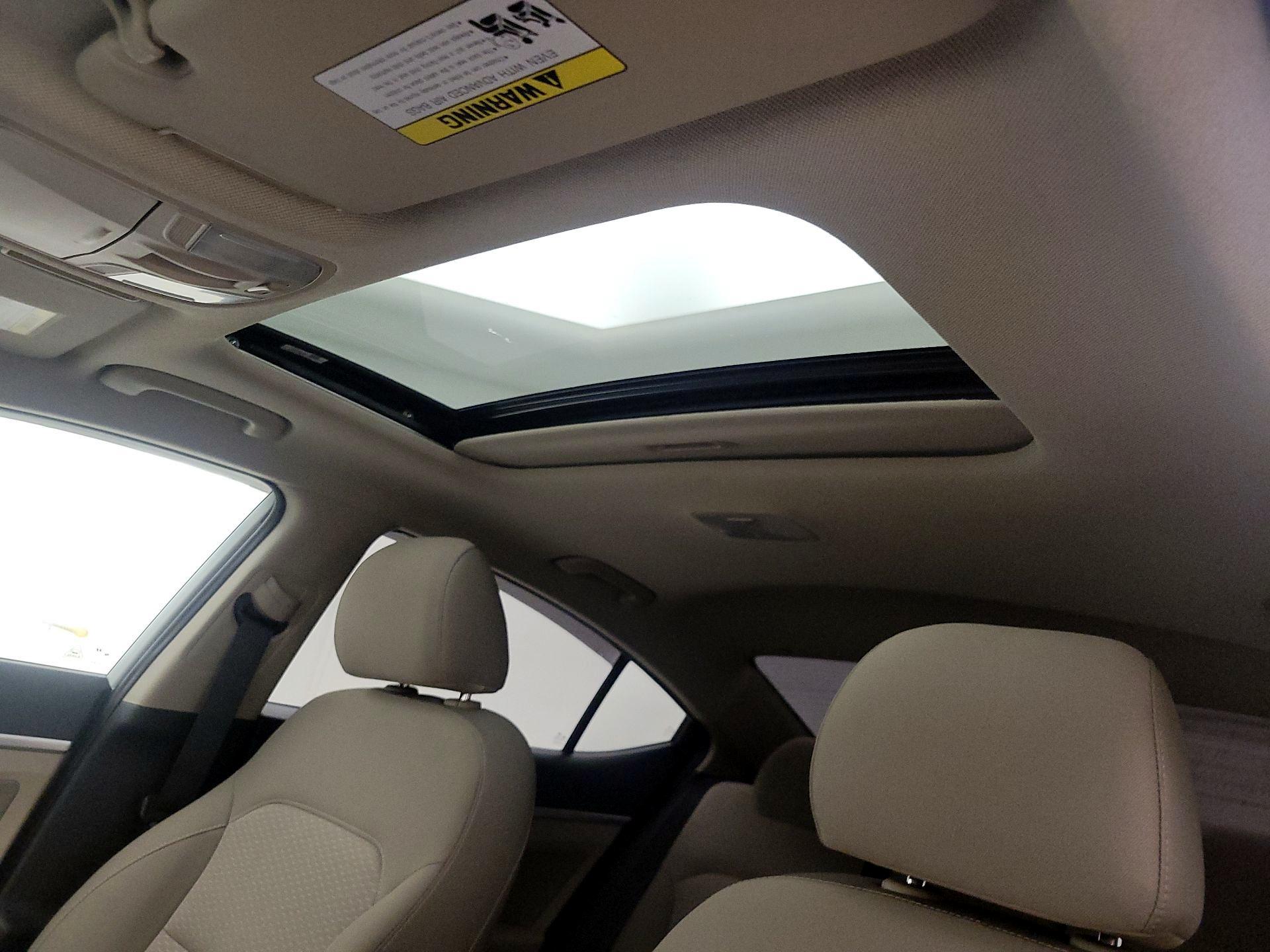 Thumbnail: 2020 Hyundai Elantra - 19