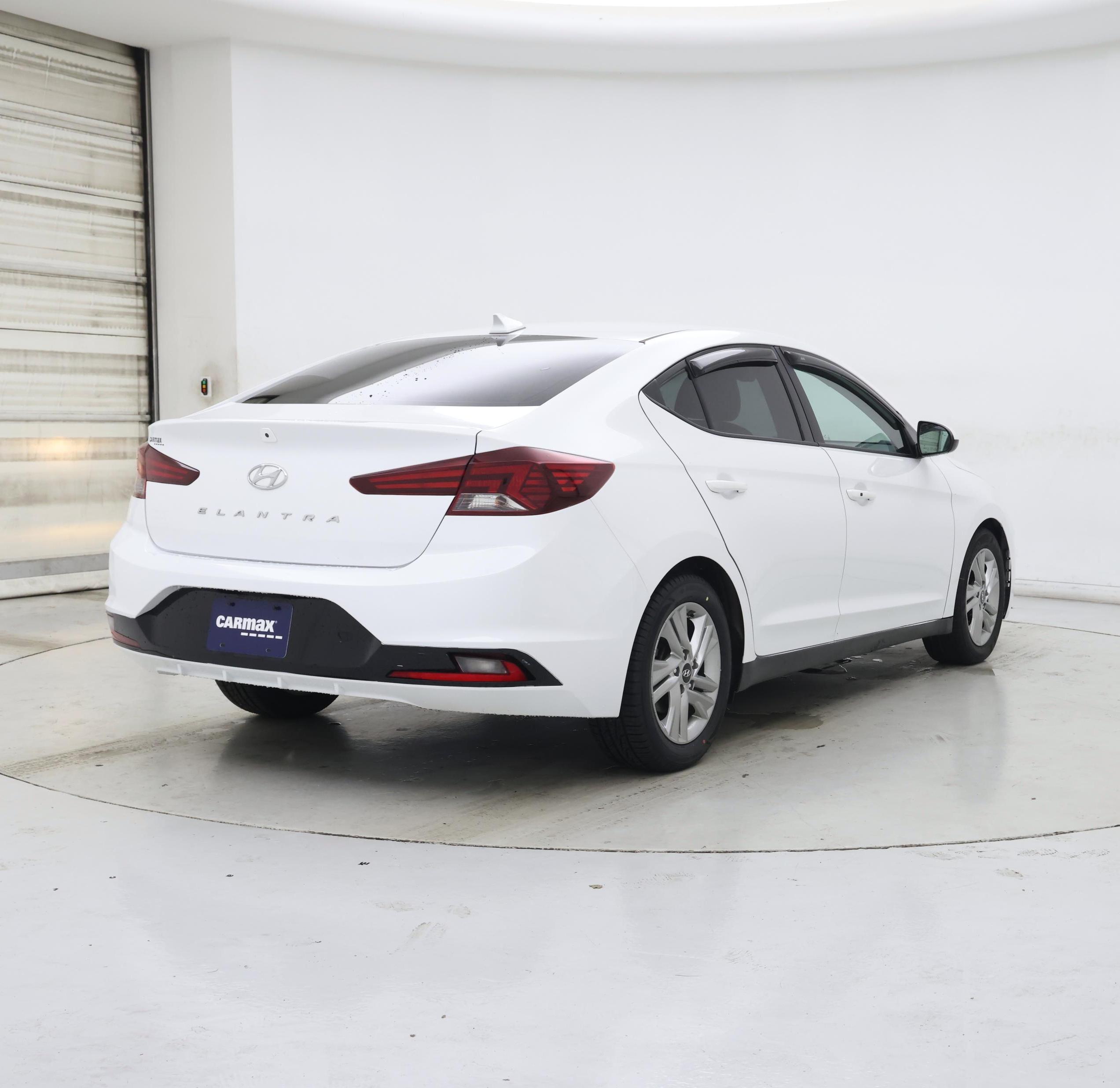 Thumbnail: 2020 Hyundai Elantra - 8