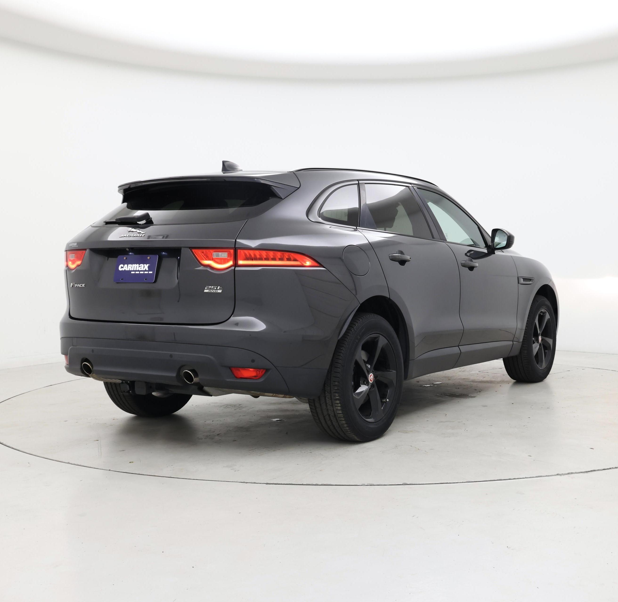 Thumbnail: 2020 Jaguar F-Pace - 8