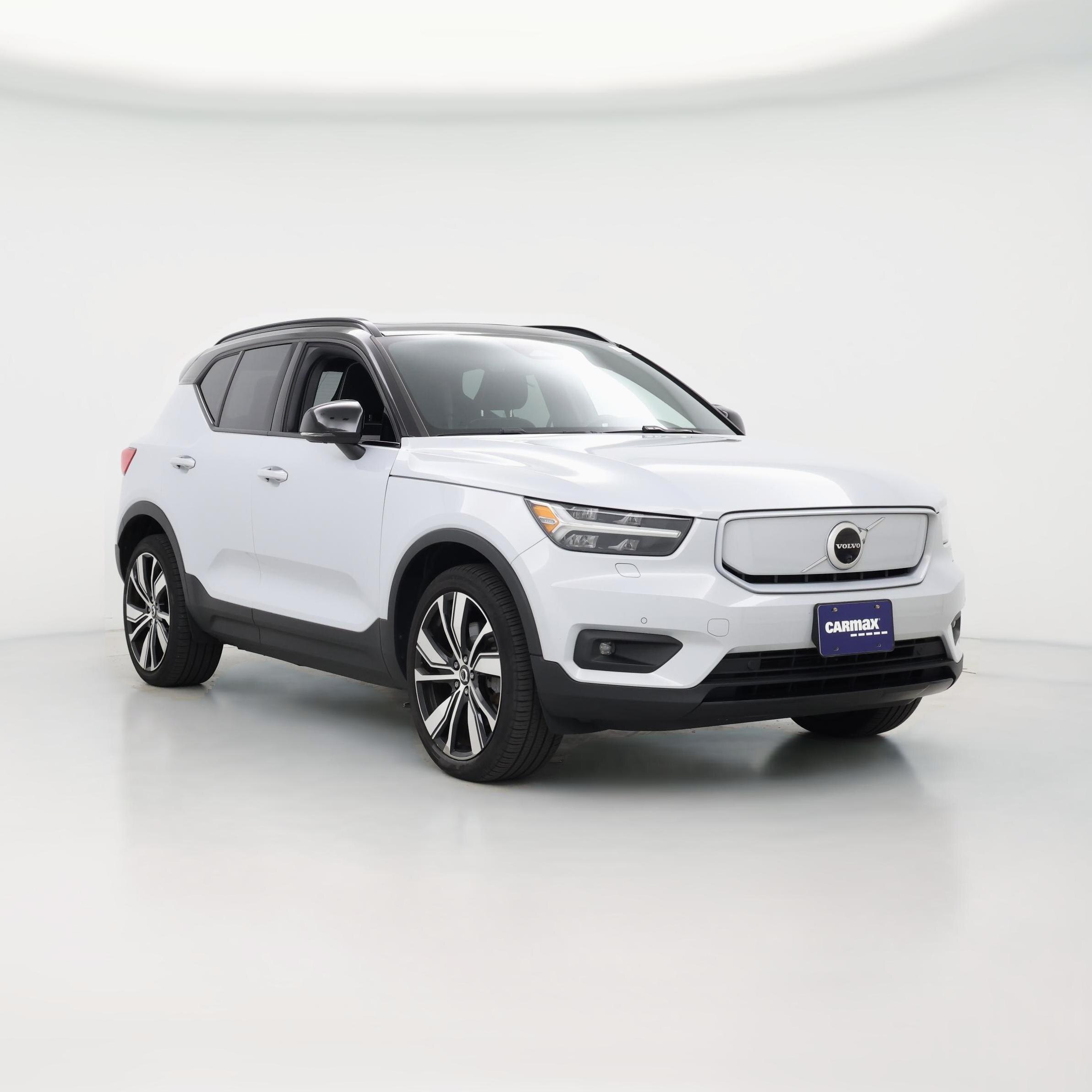 Thumbnail: 2021 Volvo XC40 - 1