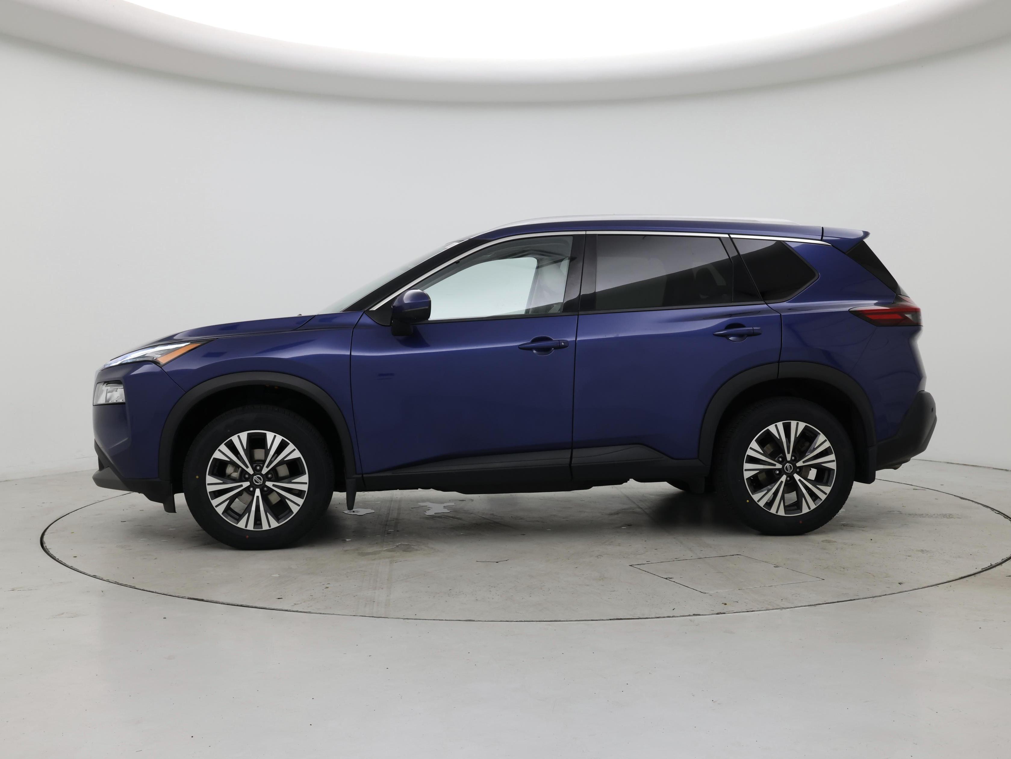 Thumbnail: 2021 Nissan Rogue - 3