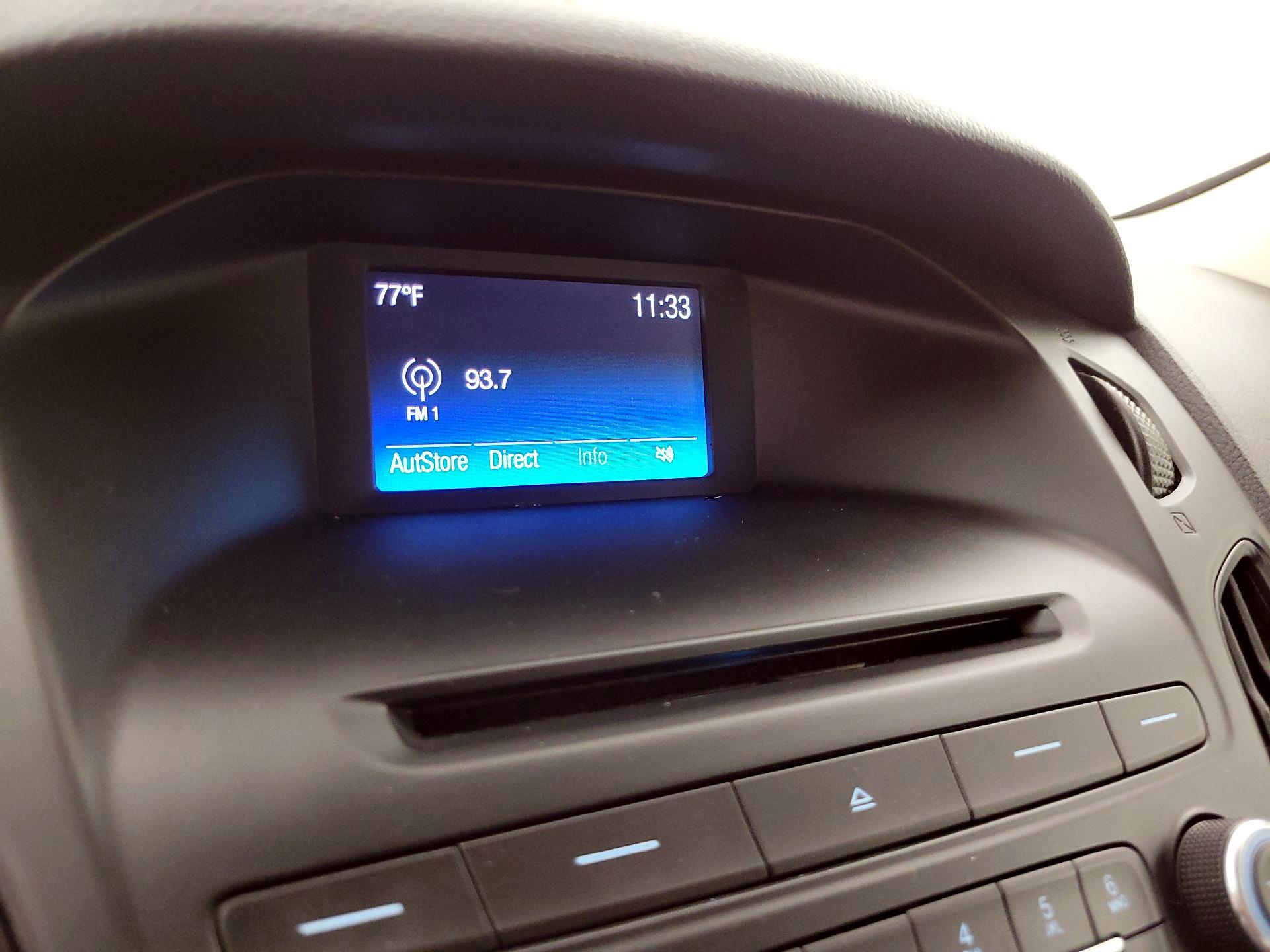 Thumbnail: 2015 Ford Focus - 15