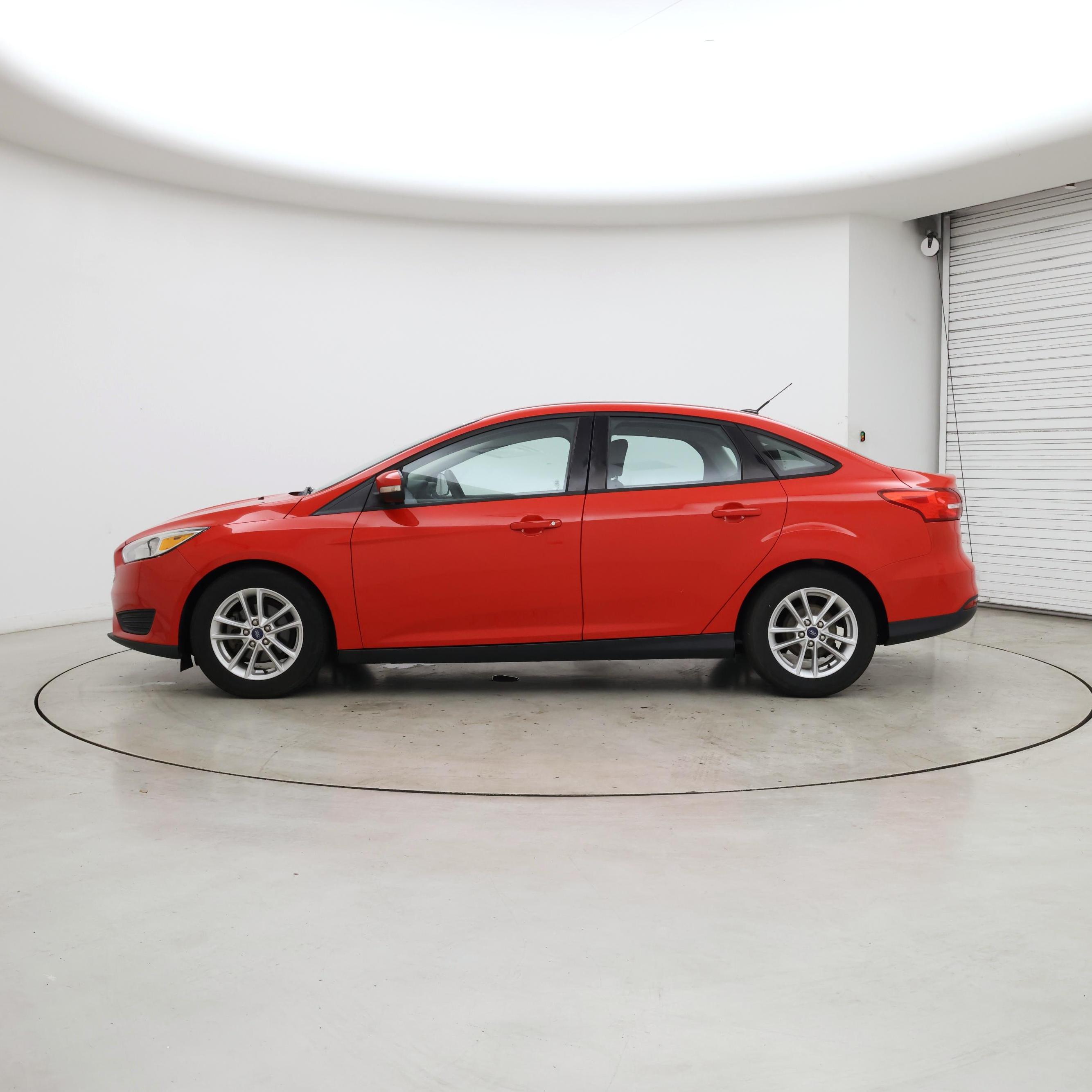 Thumbnail: 2015 Ford Focus - 3
