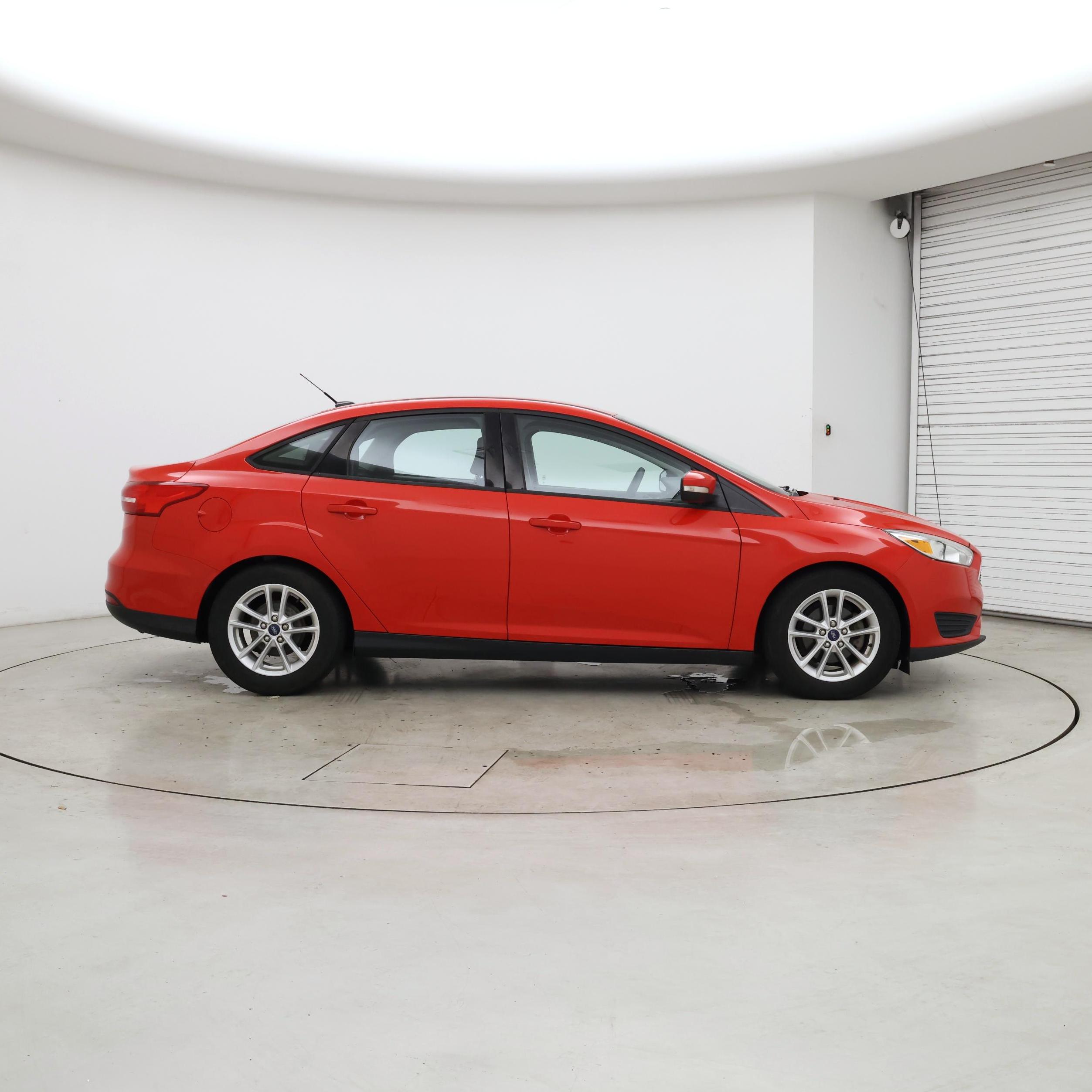 Thumbnail: 2015 Ford Focus - 7