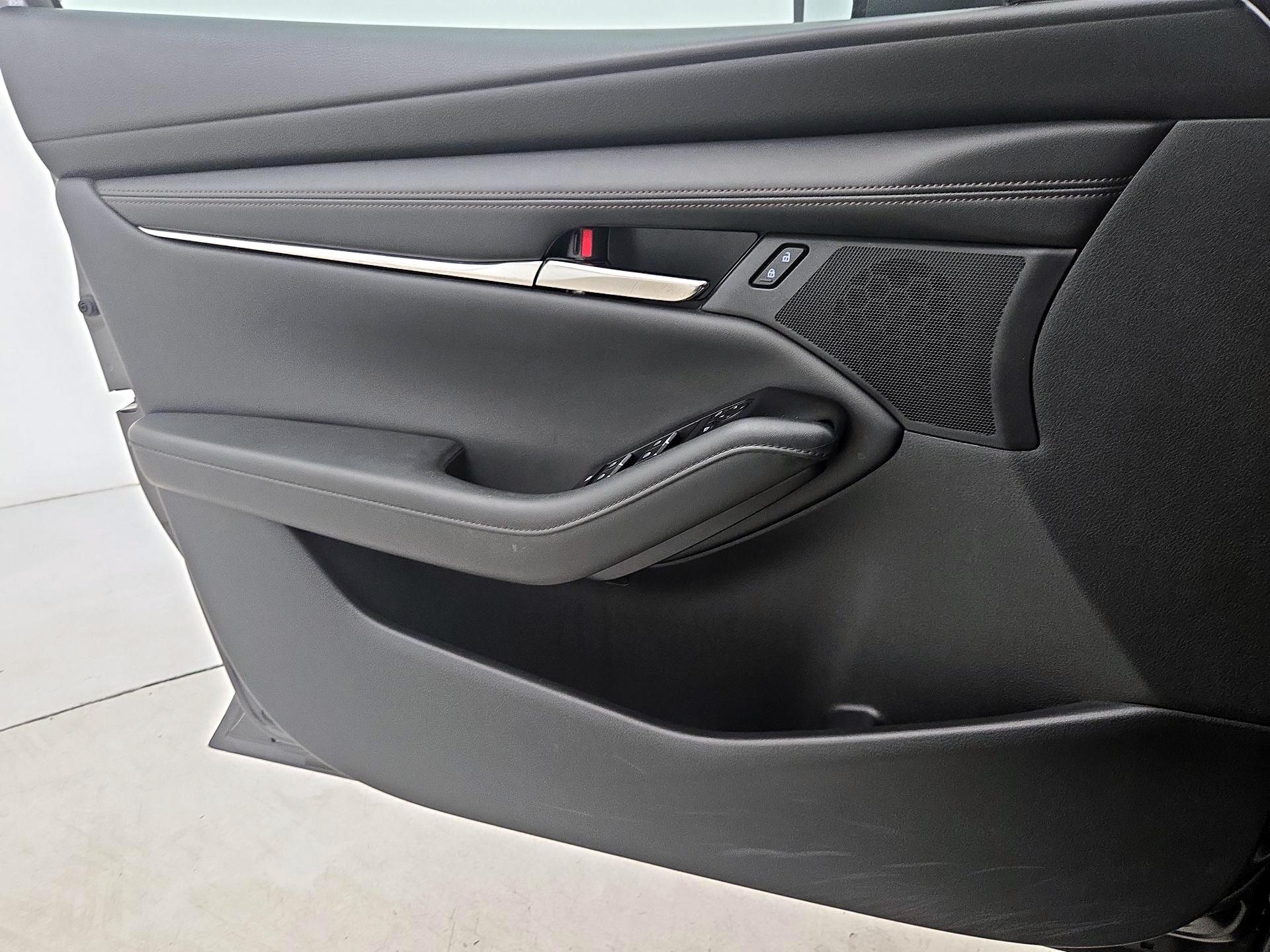 Thumbnail: 2019 Mazda Mazda3 - 12