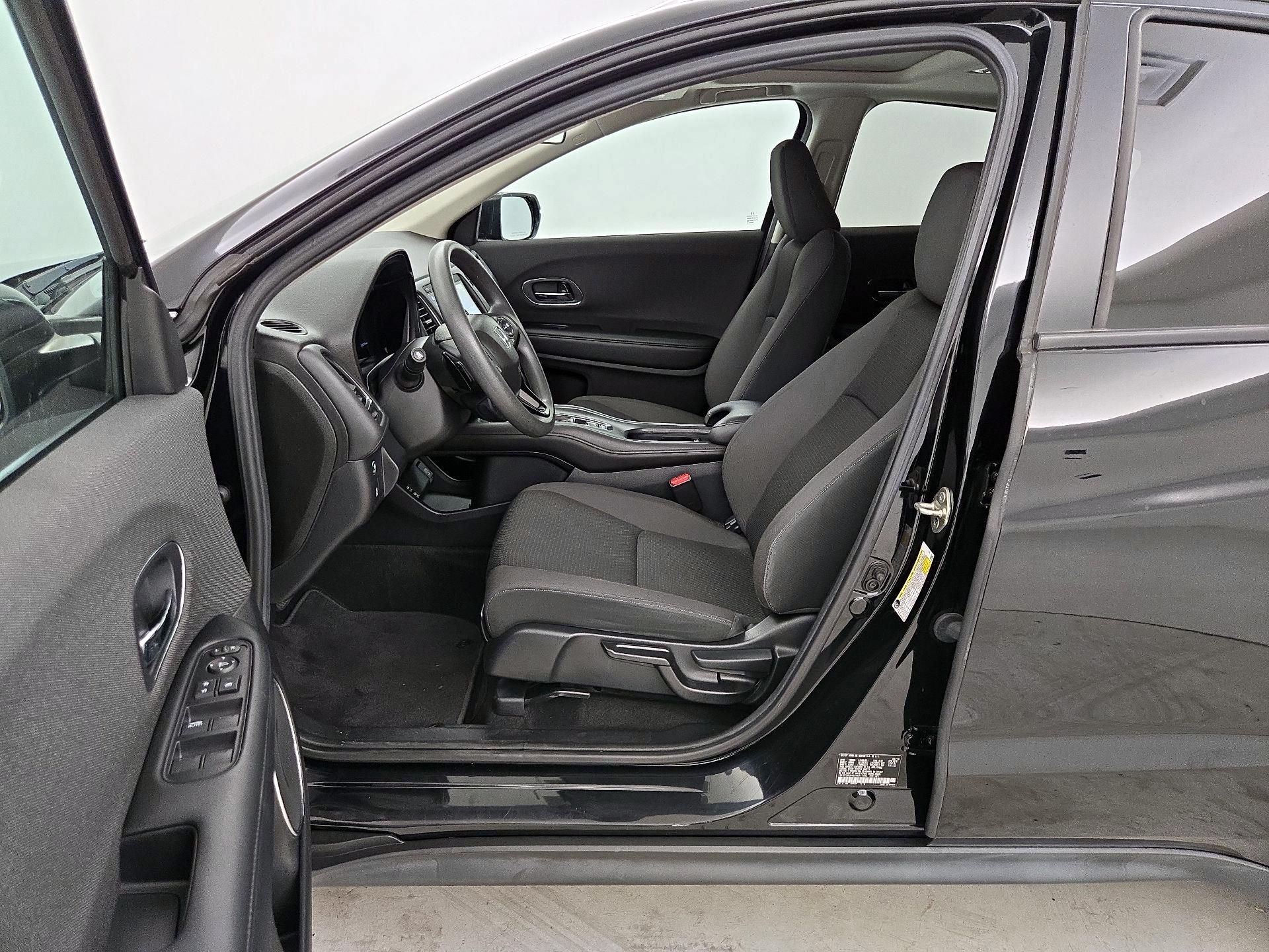 Thumbnail: 2019 Honda HR-V - 11