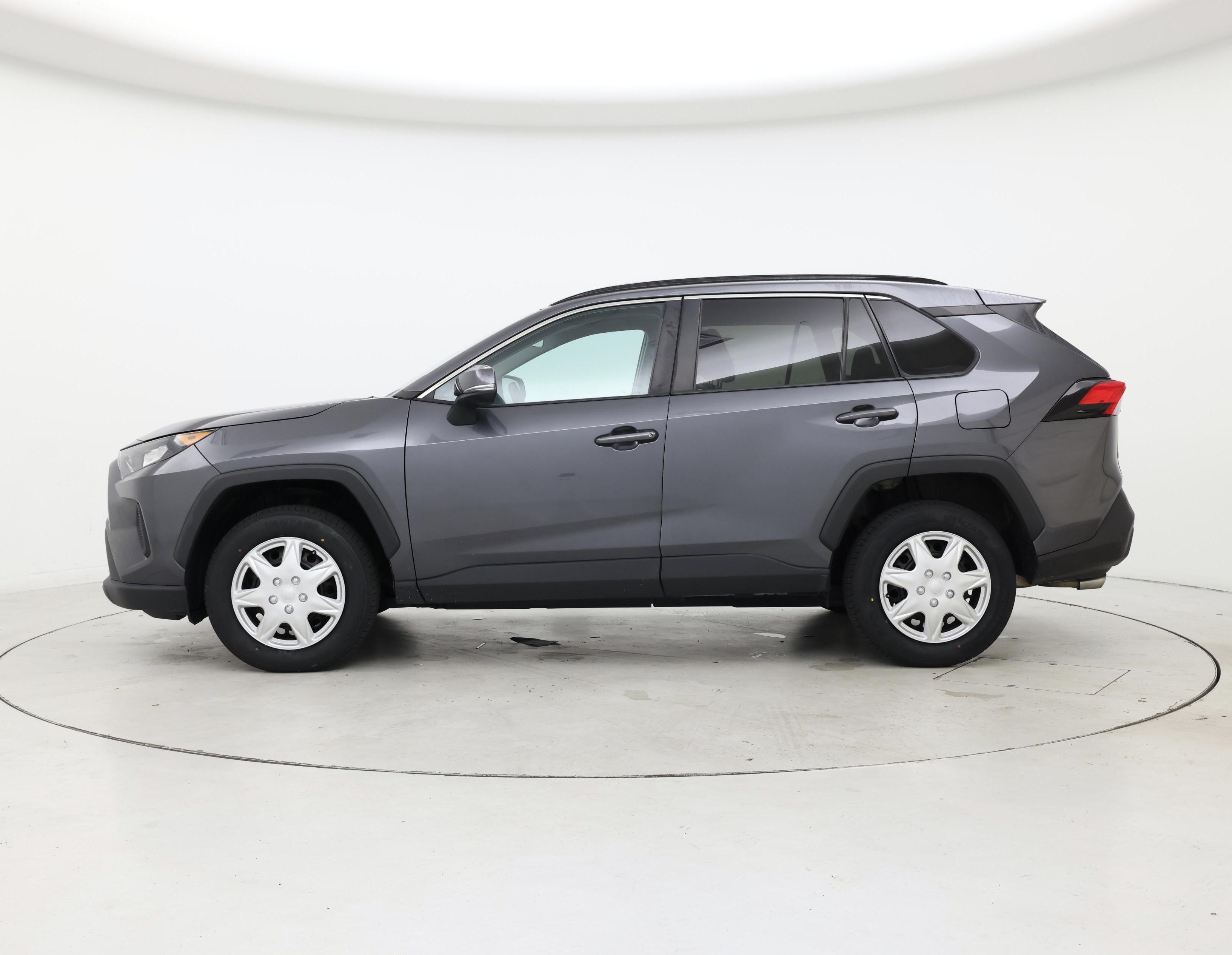 Thumbnail: 2019 Toyota RAV4 - 3