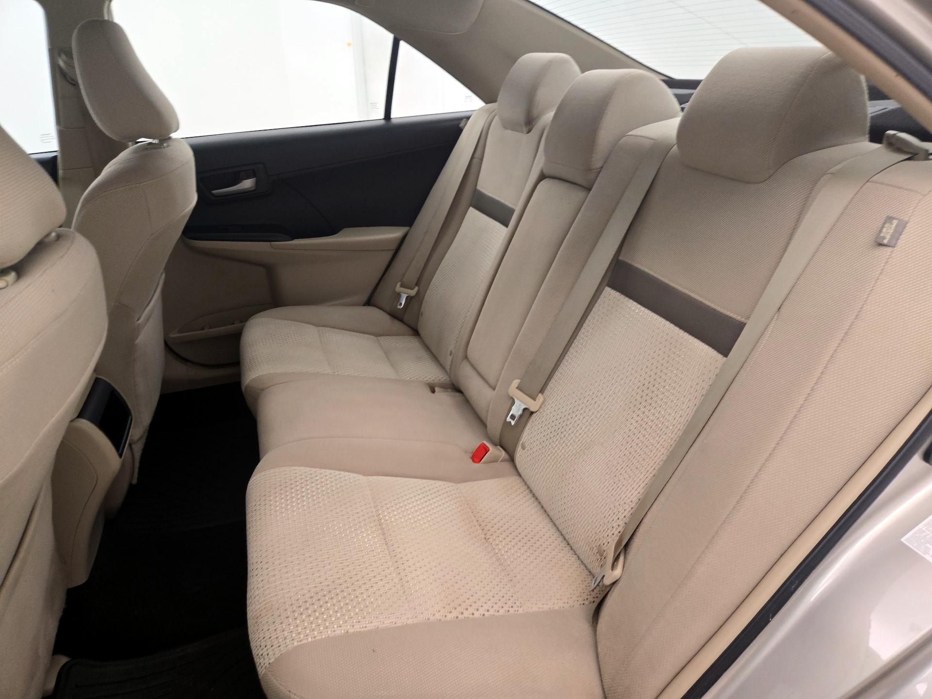 Thumbnail: 2014 Toyota Camry - 18