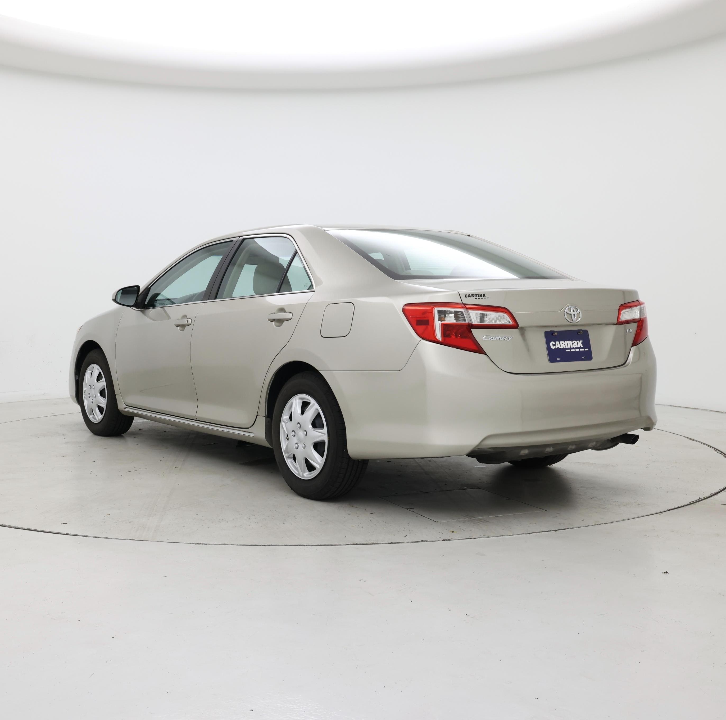 Thumbnail: 2014 Toyota Camry - 2
