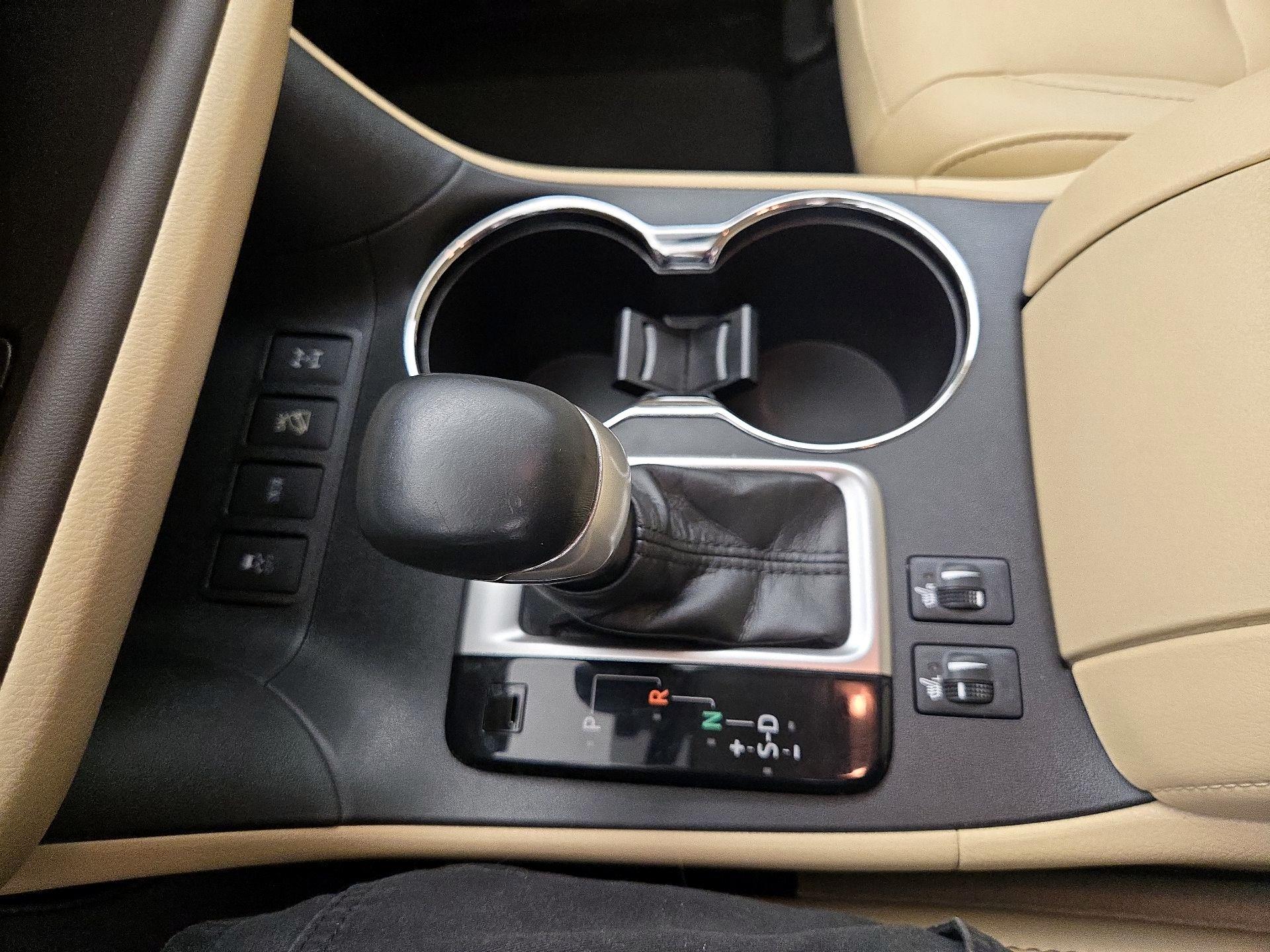 Thumbnail: 2016 Toyota Highlander - 18