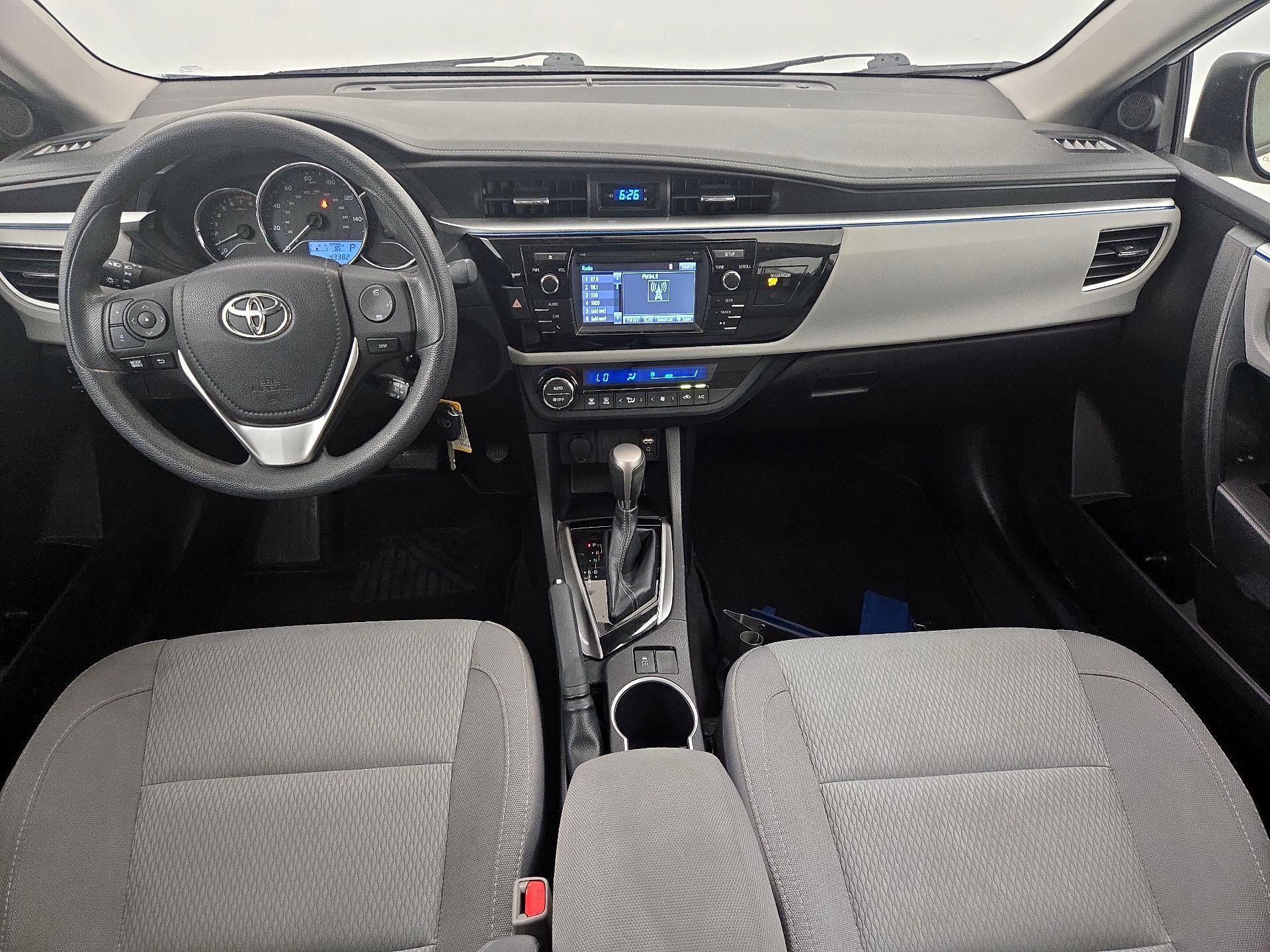 Thumbnail: 2015 Toyota Corolla - 9
