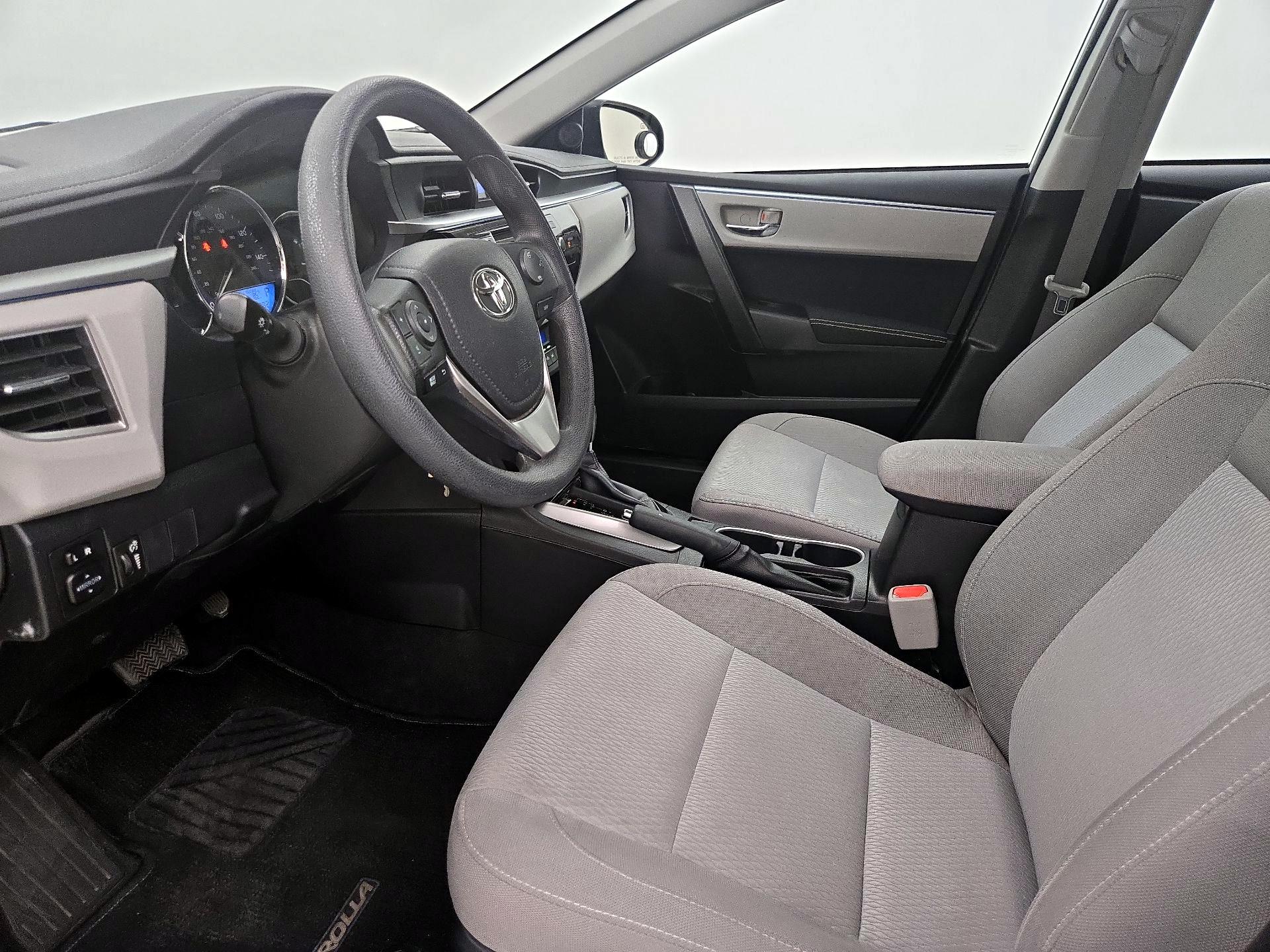 Thumbnail: 2015 Toyota Corolla - 11