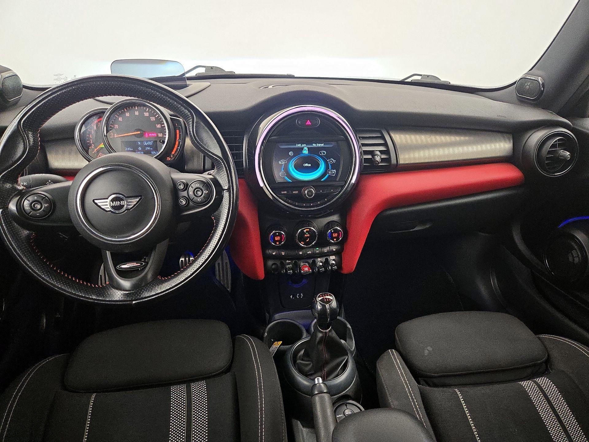 Thumbnail: 2018 MINI Cooper Hardtop - 9