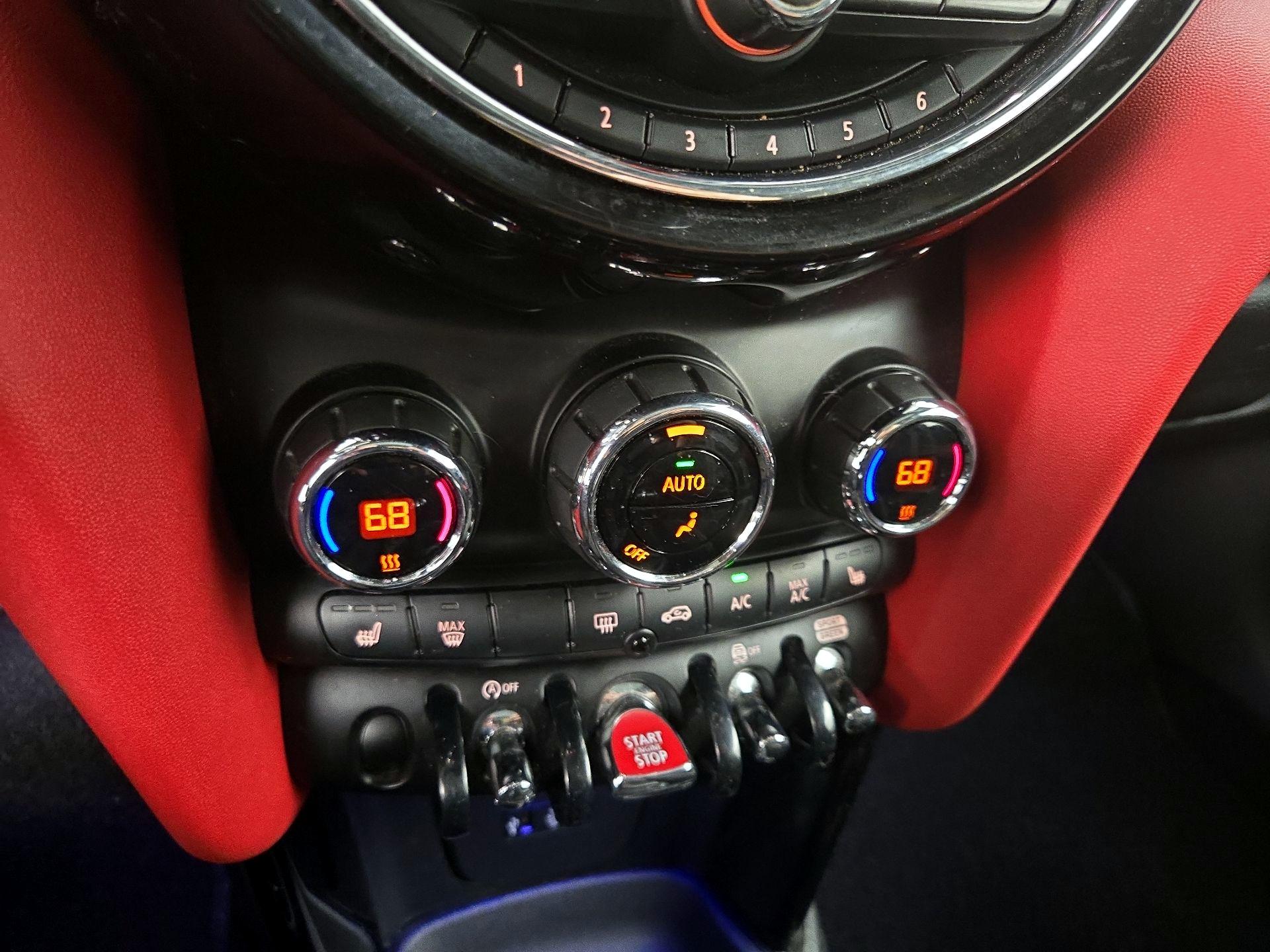 Thumbnail: 2018 MINI Cooper Hardtop - 16