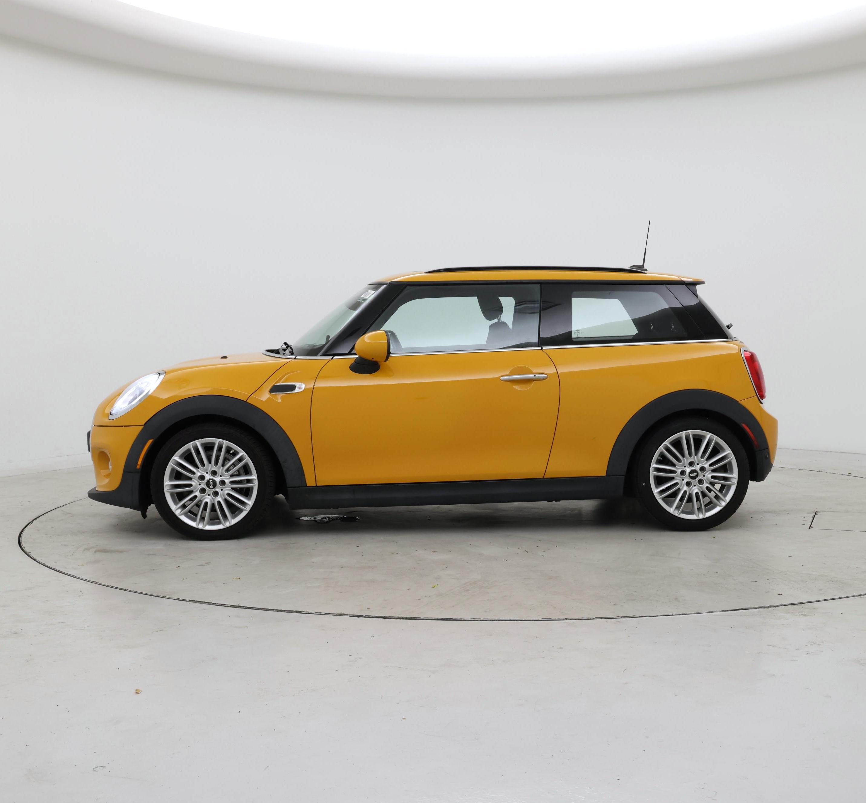 Thumbnail: 2018 MINI Cooper Hardtop - 3