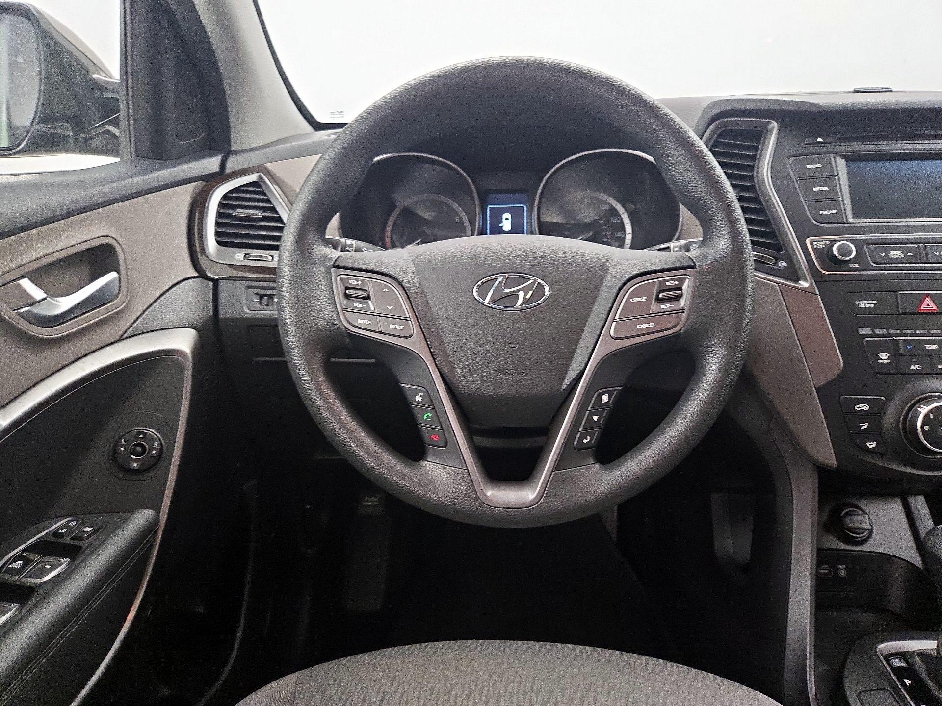 Thumbnail: 2018 Hyundai Santa Fe - 10