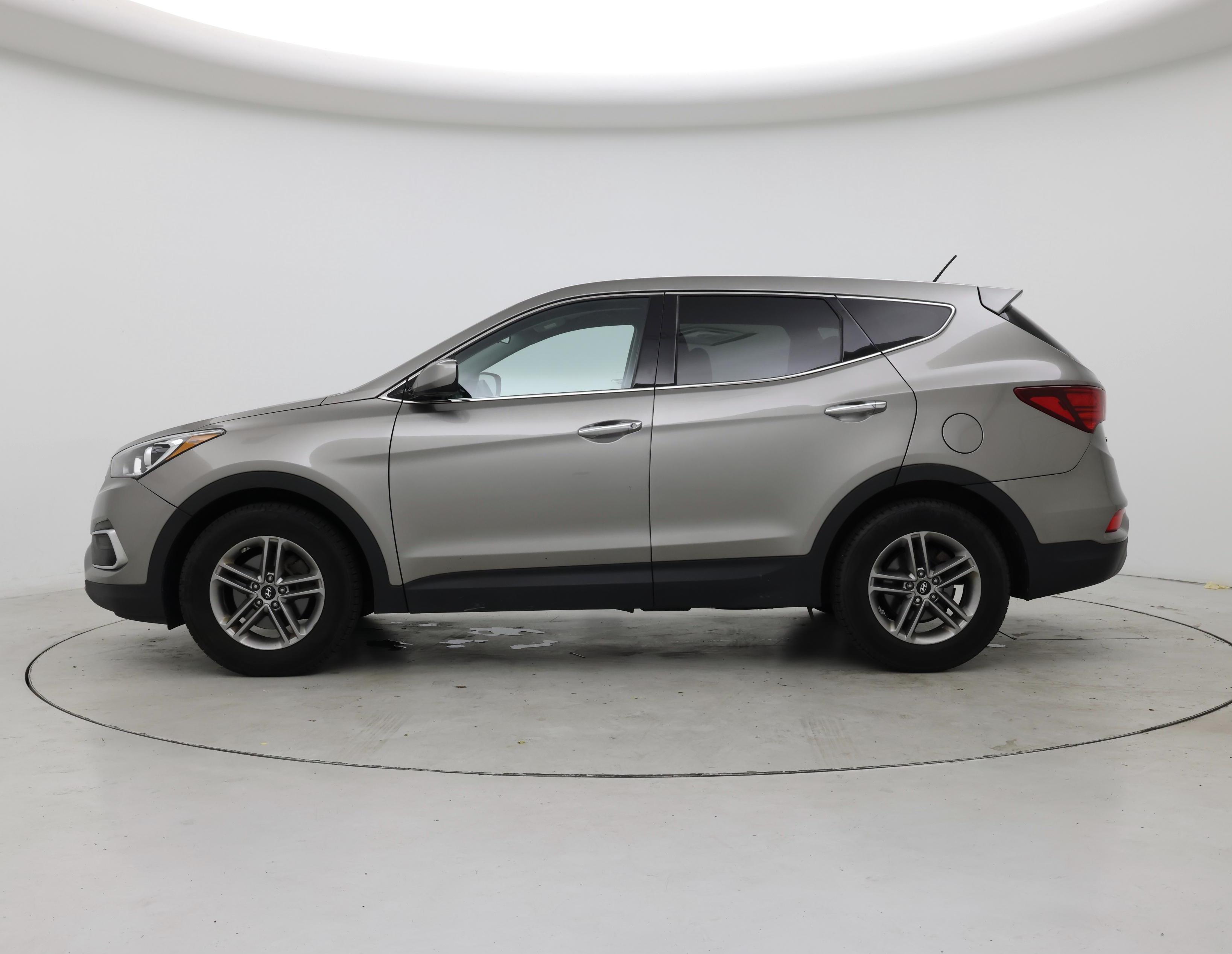 Thumbnail: 2018 Hyundai Santa Fe - 3