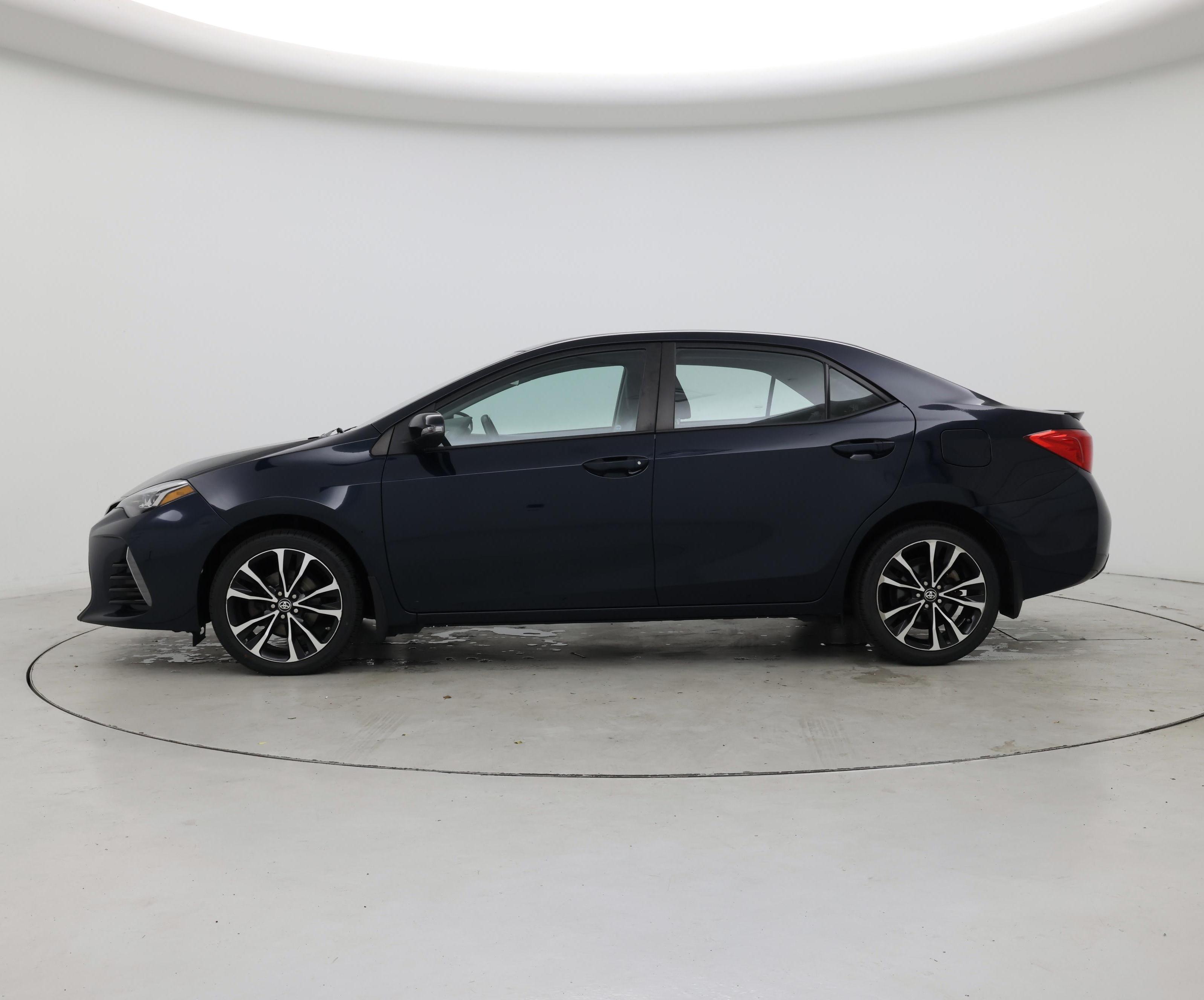 Thumbnail: 2018 Toyota Corolla - 3