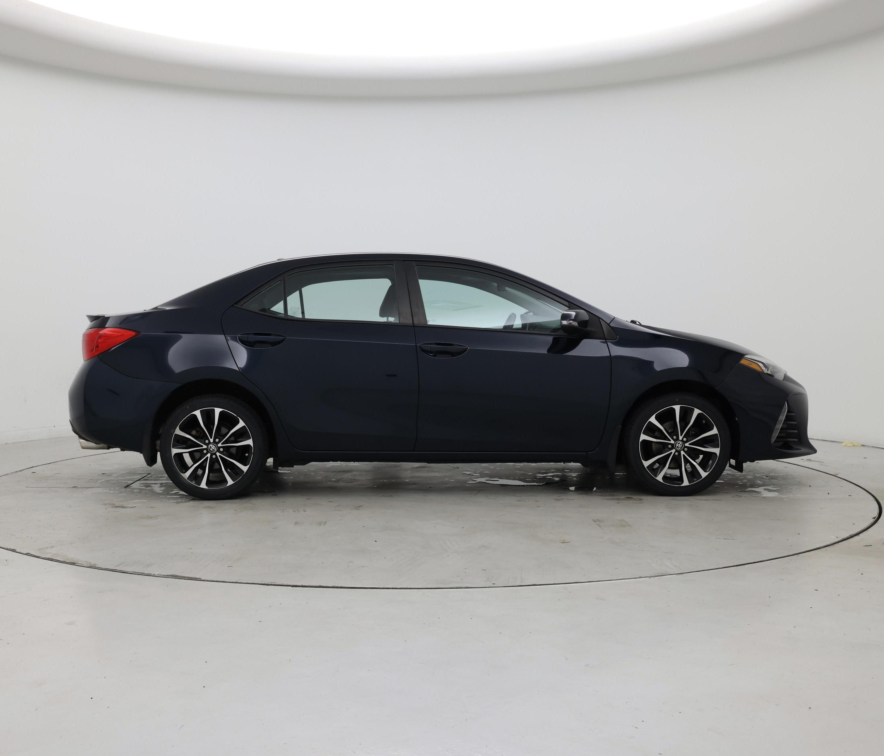 Thumbnail: 2018 Toyota Corolla - 7