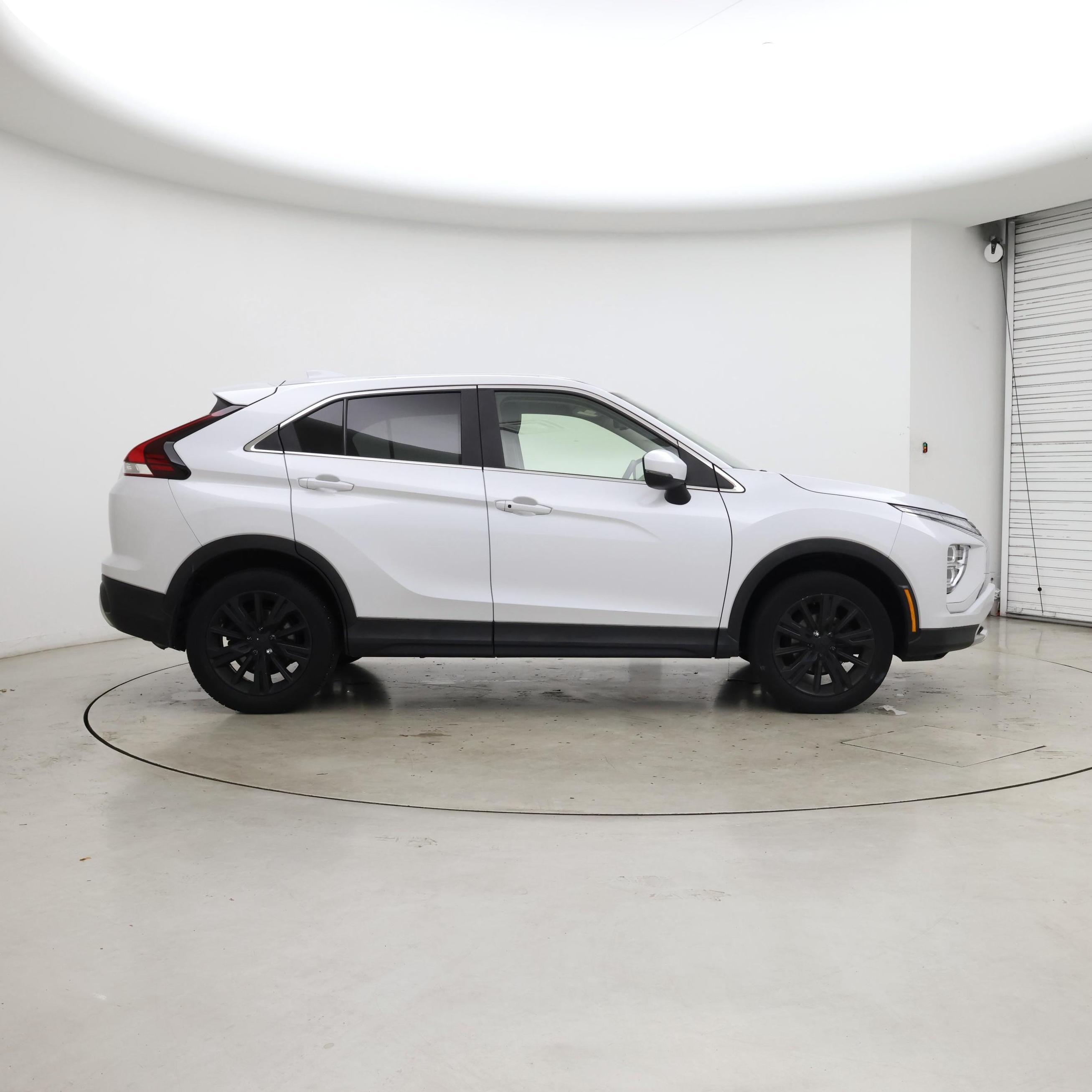 Thumbnail: 2023 Mitsubishi Eclipse Cross - 7