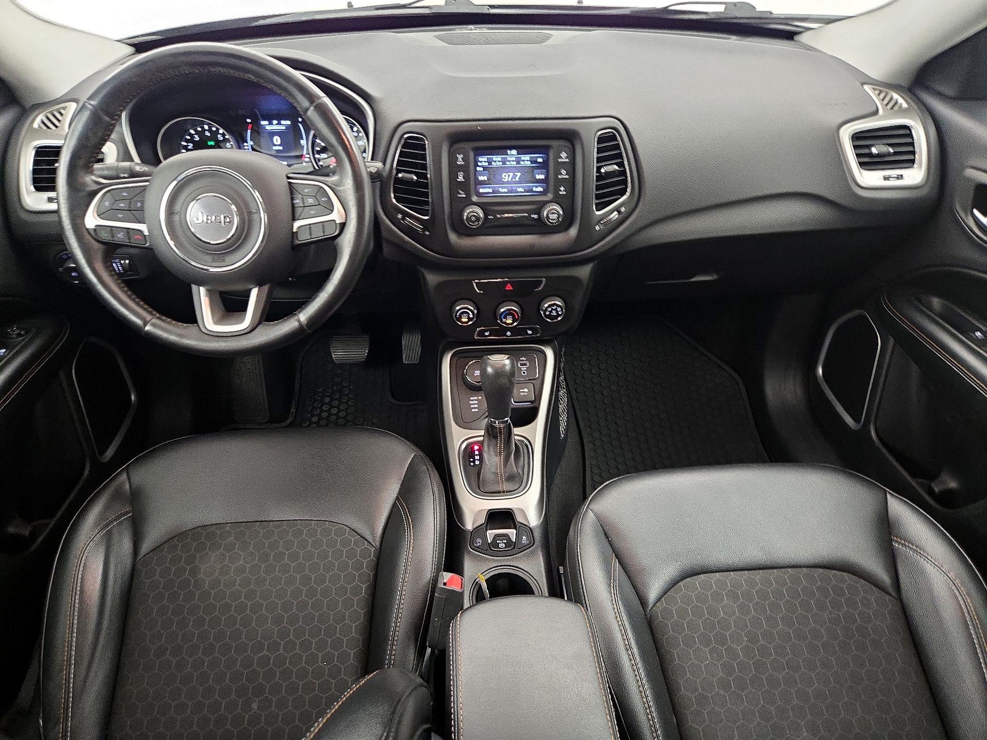 Thumbnail: 2018 Jeep Compass - 9