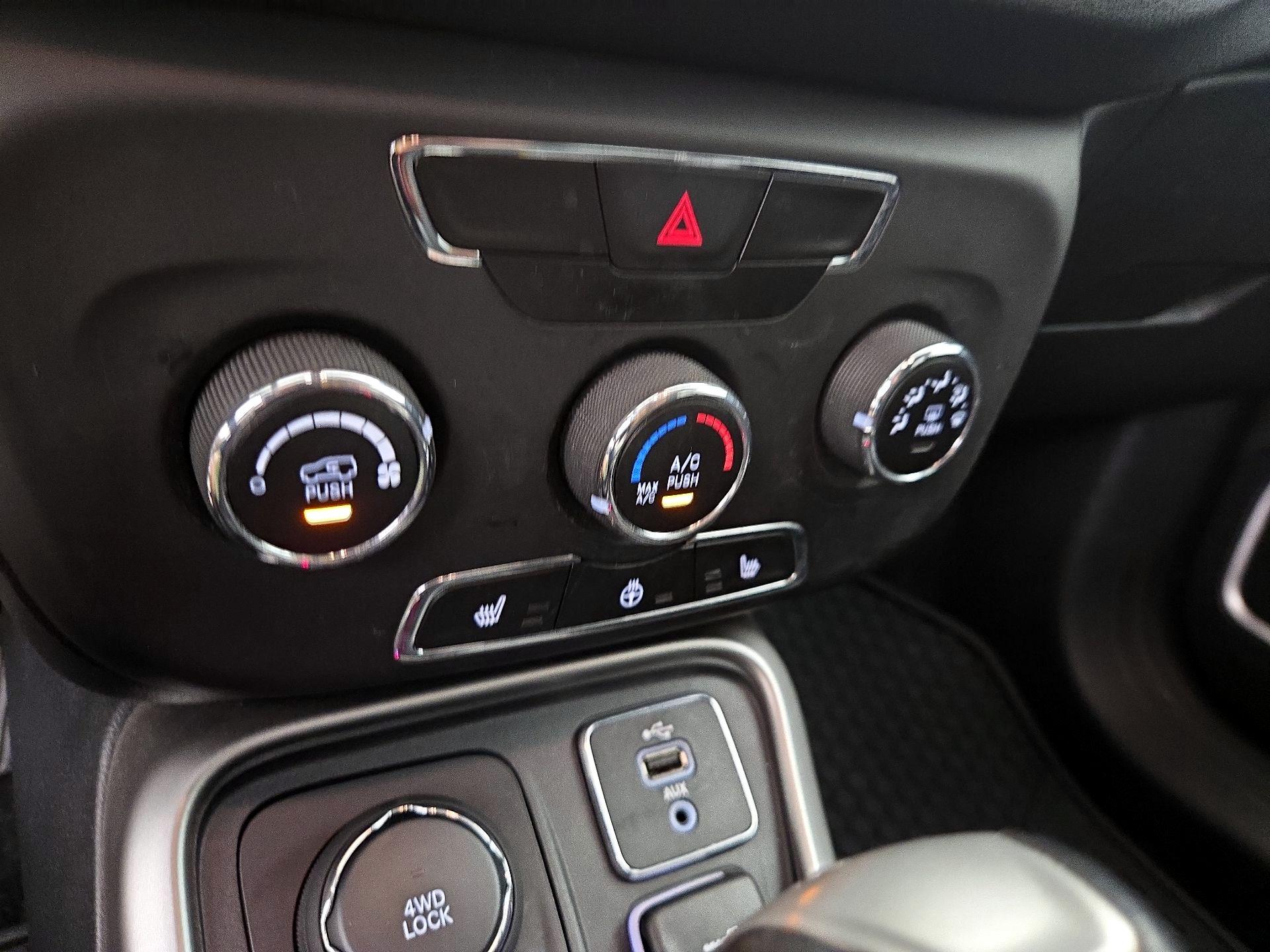 Thumbnail: 2018 Jeep Compass - 16