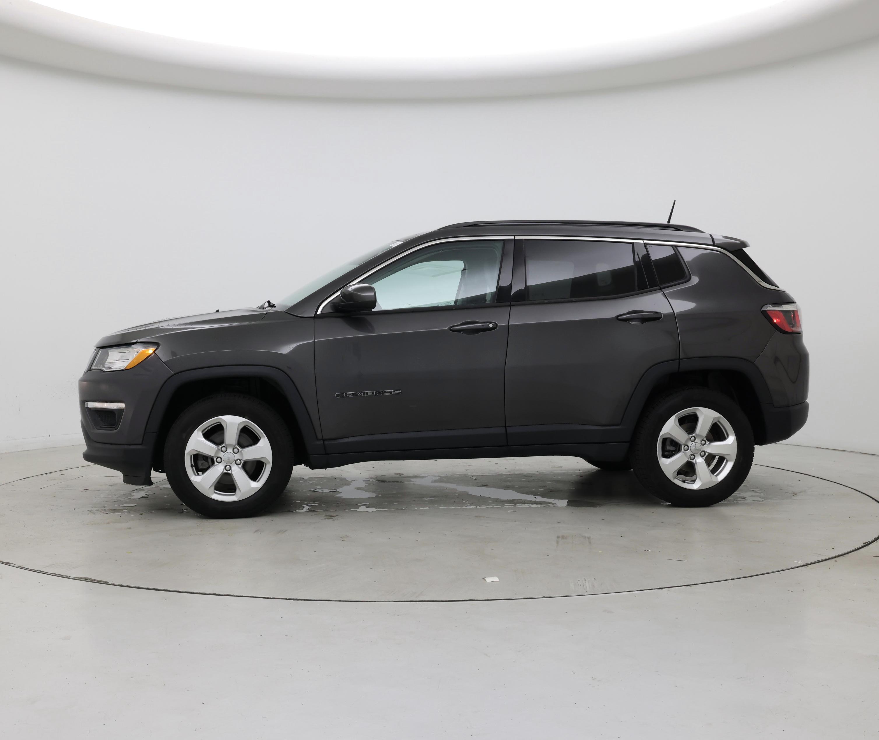 Thumbnail: 2018 Jeep Compass - 3