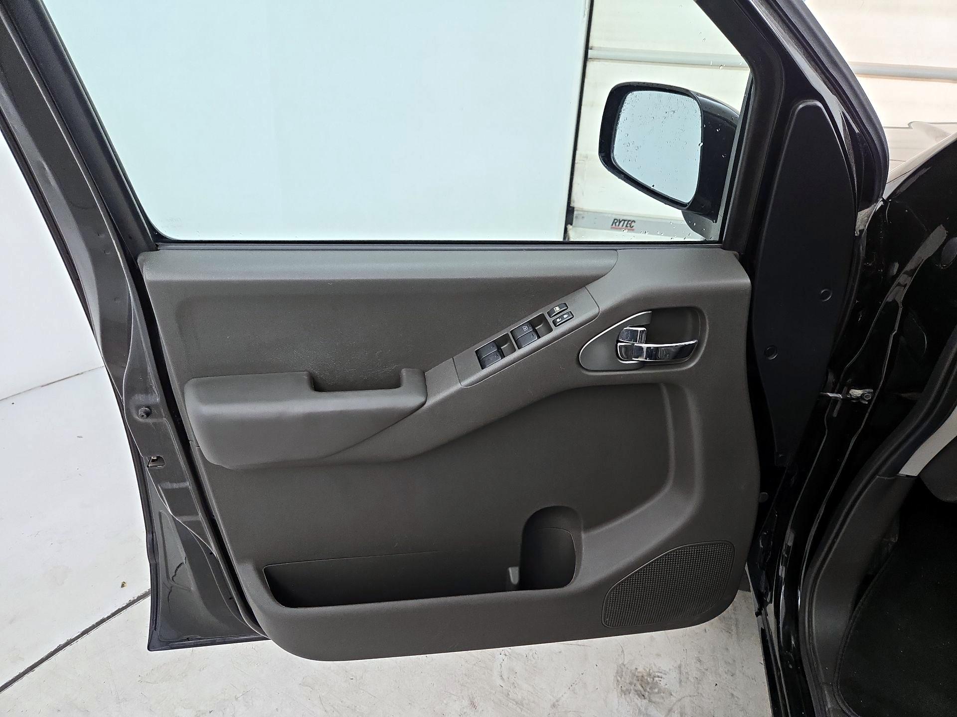 Thumbnail: 2013 Nissan Frontier - 12