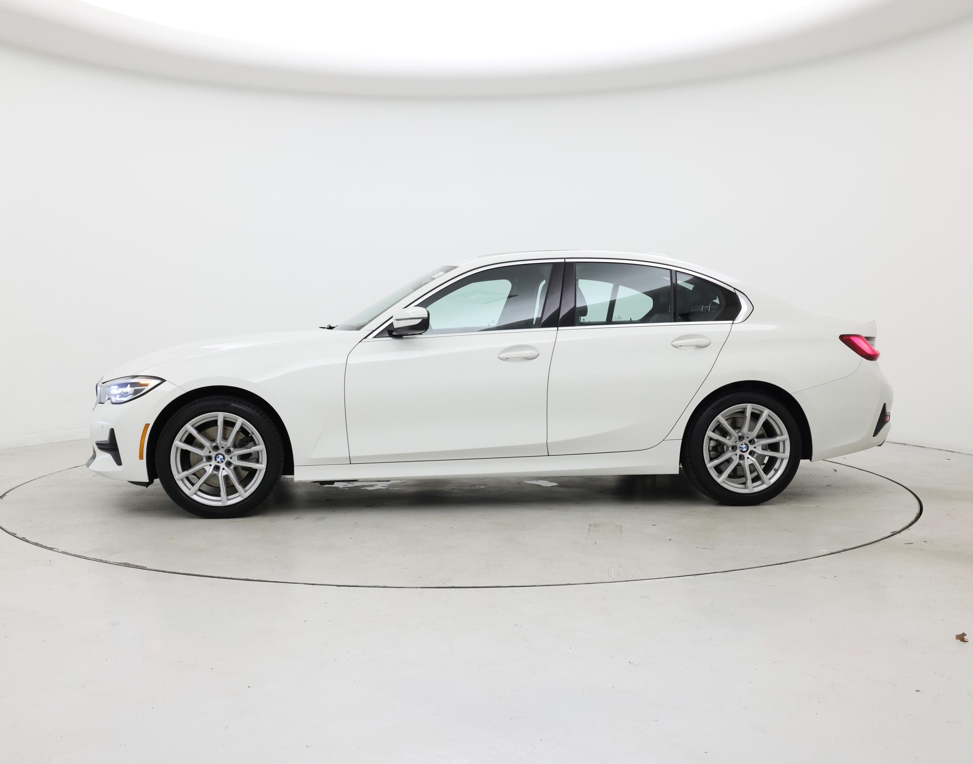Thumbnail: 2020 BMW 3 Series - 3