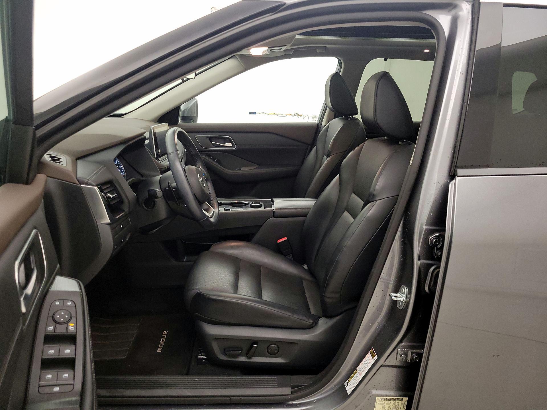 Thumbnail: 2021 Nissan Rogue - 11