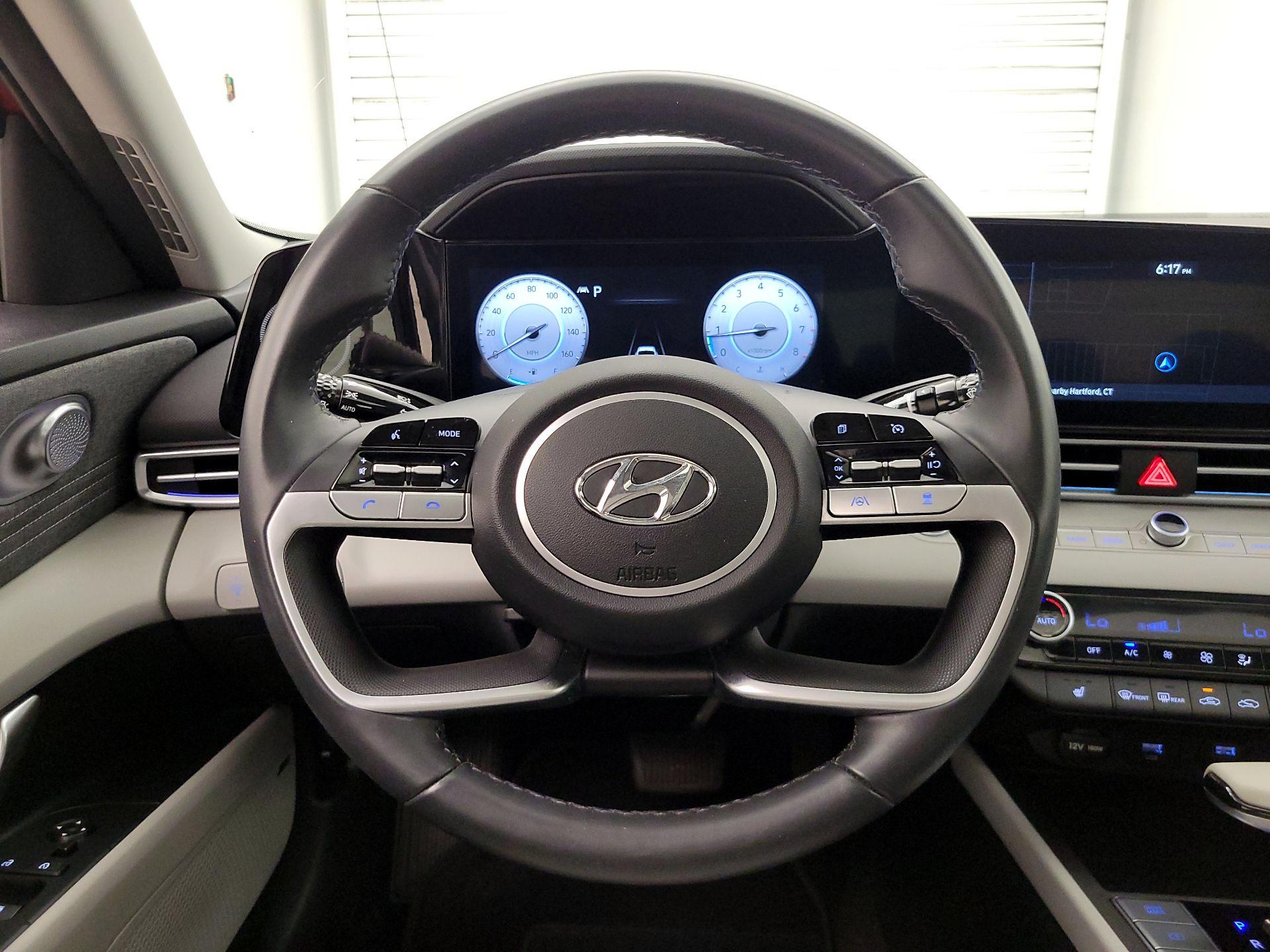 Thumbnail: 2023 Hyundai Elantra - 10