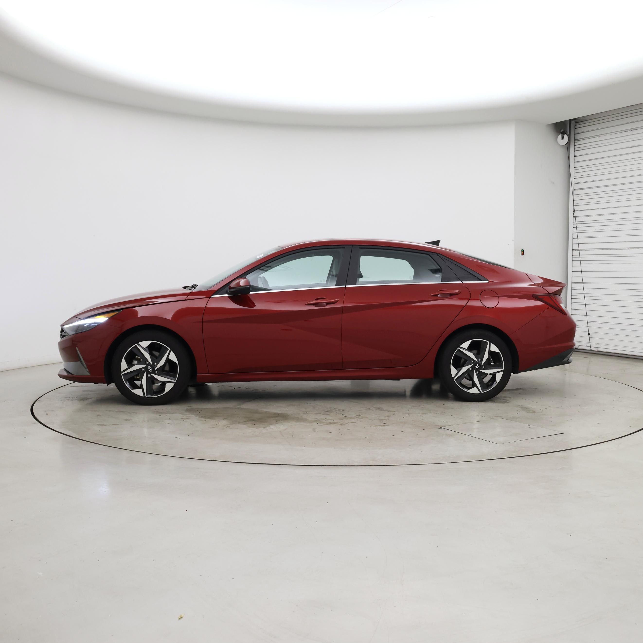 Thumbnail: 2023 Hyundai Elantra - 3