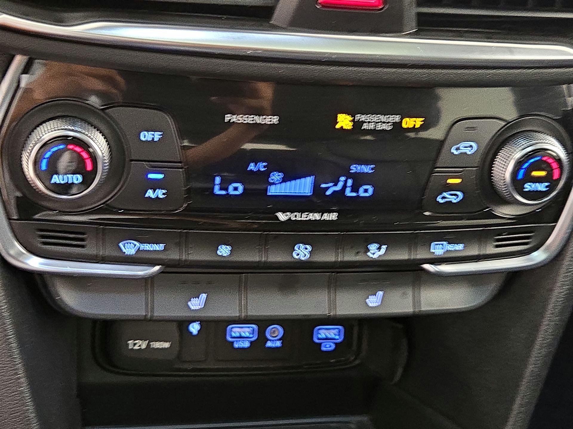 Thumbnail: 2020 Hyundai Santa Fe - 16